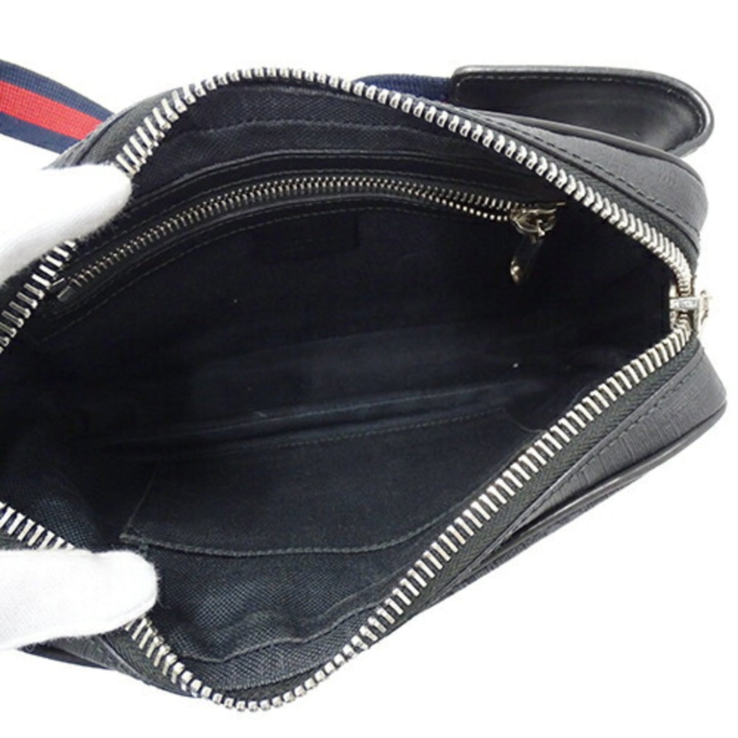 Gucci Black Gg Supreme Sling Bag ( )