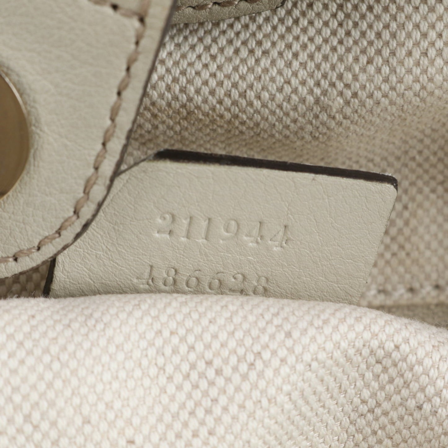 Gucci Ivory Leather Tote Bag ( )