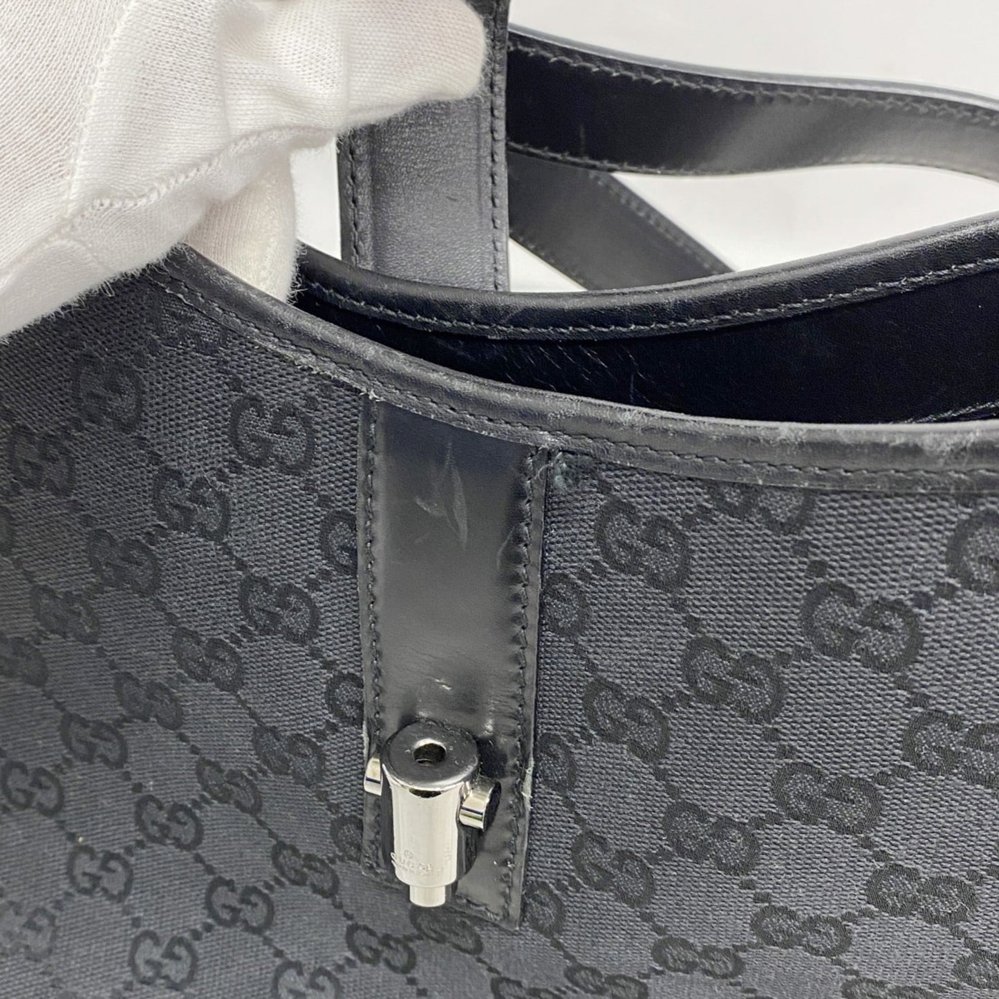 Gucci Black Gg Canvas Shoulder Bag ( )