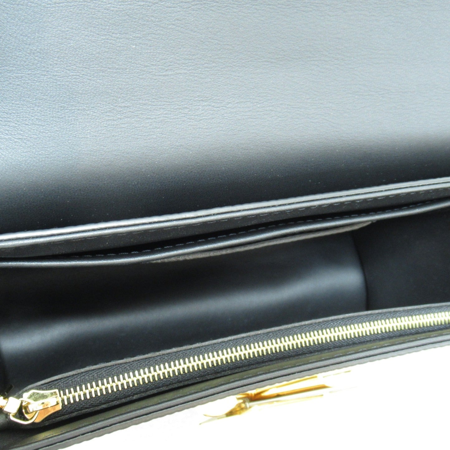 LOUIS VUITTON Twisted MM Shoulder Bag Black Black Epi leather