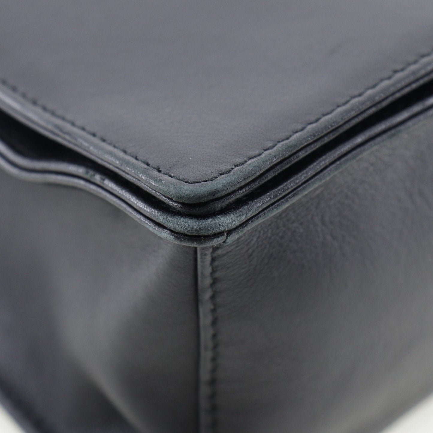 Gucci Black Leather Shoulder Bag ( )