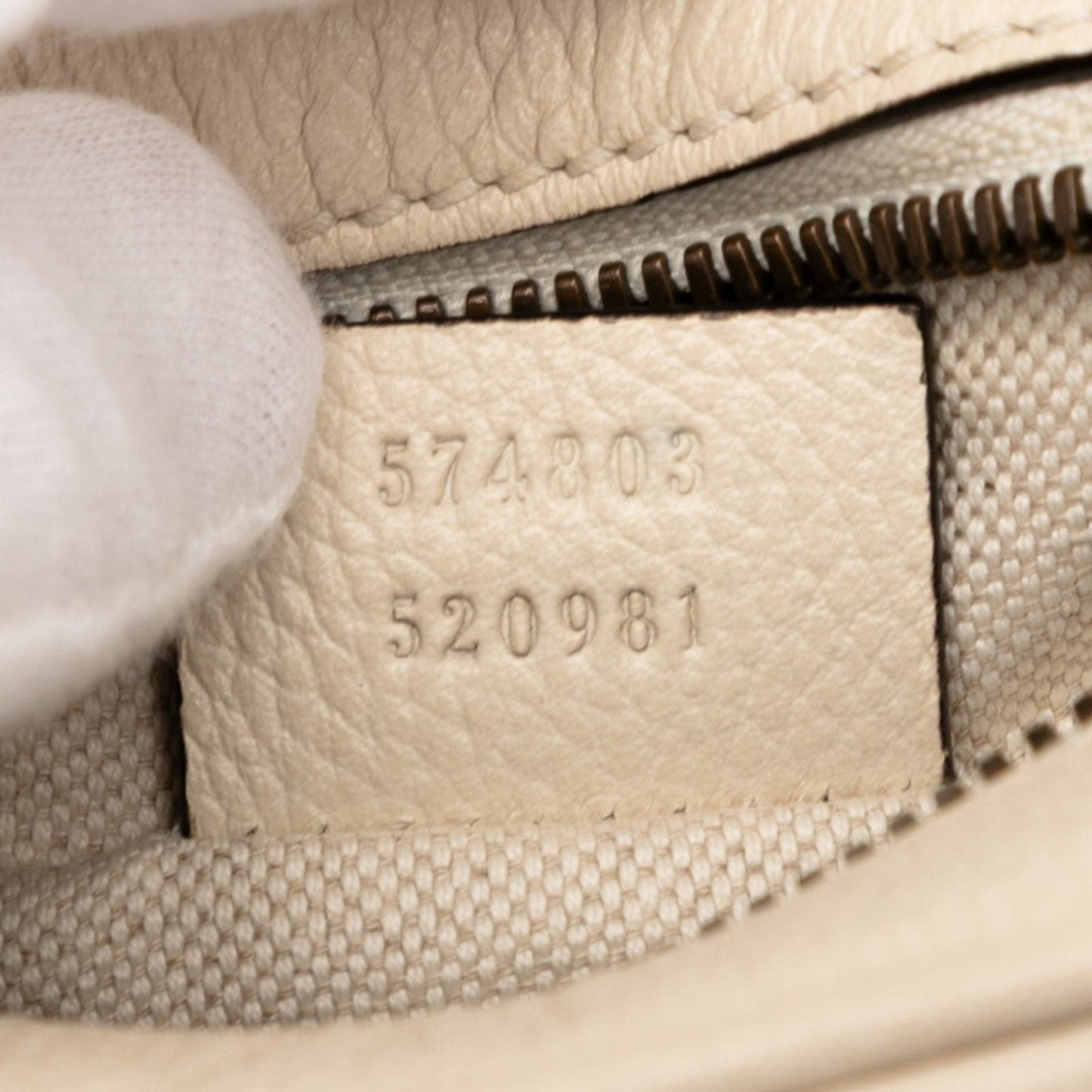 Gucci Ivory Leather Shoulder Bag ( )
