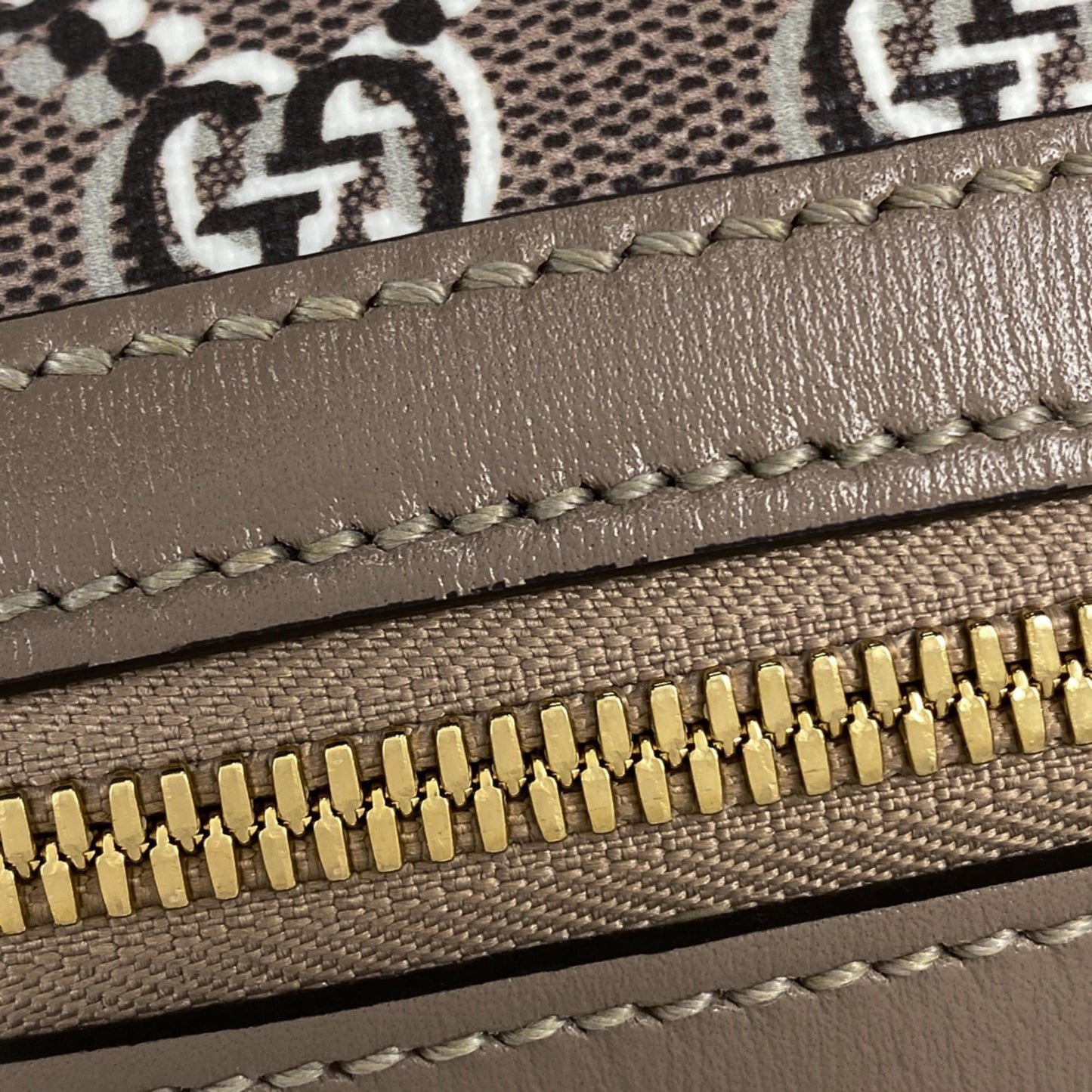 Gucci Beige Leather Handbag Shoulder Bag ( )