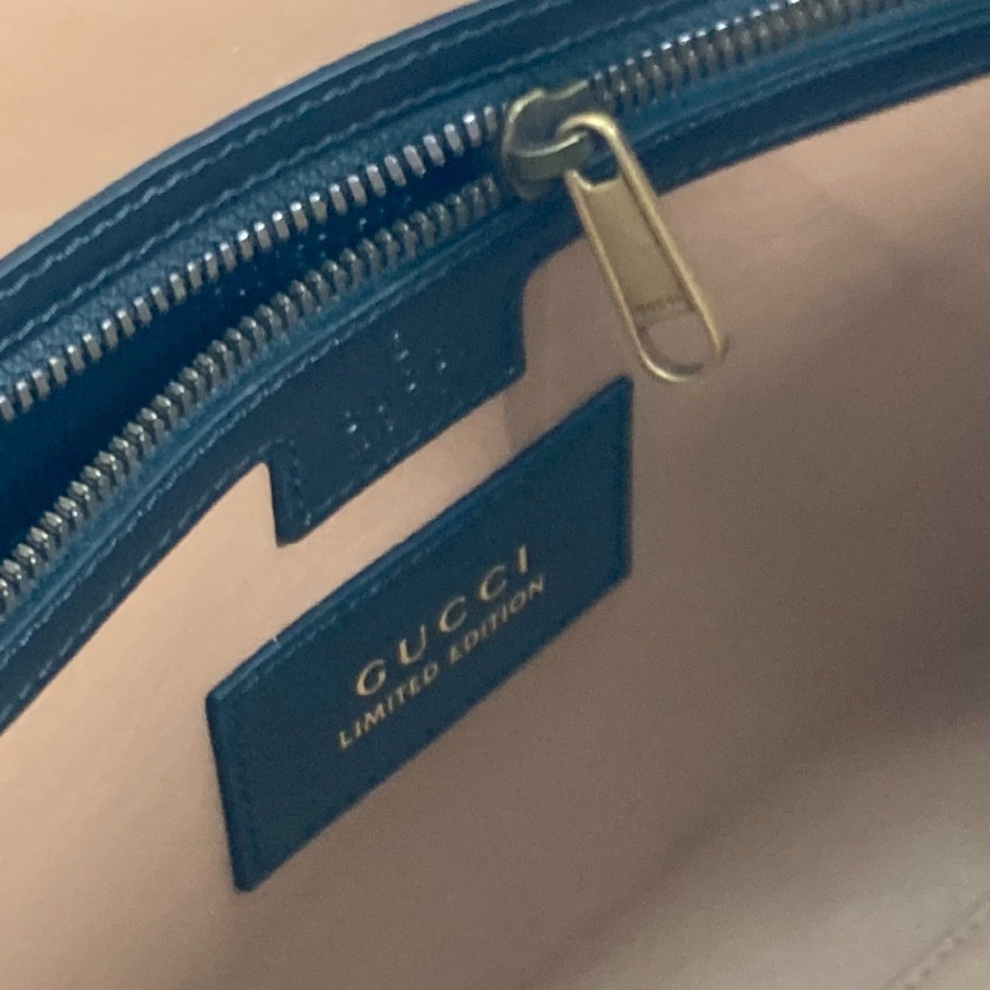 Gucci Black Leather Handbag ( )