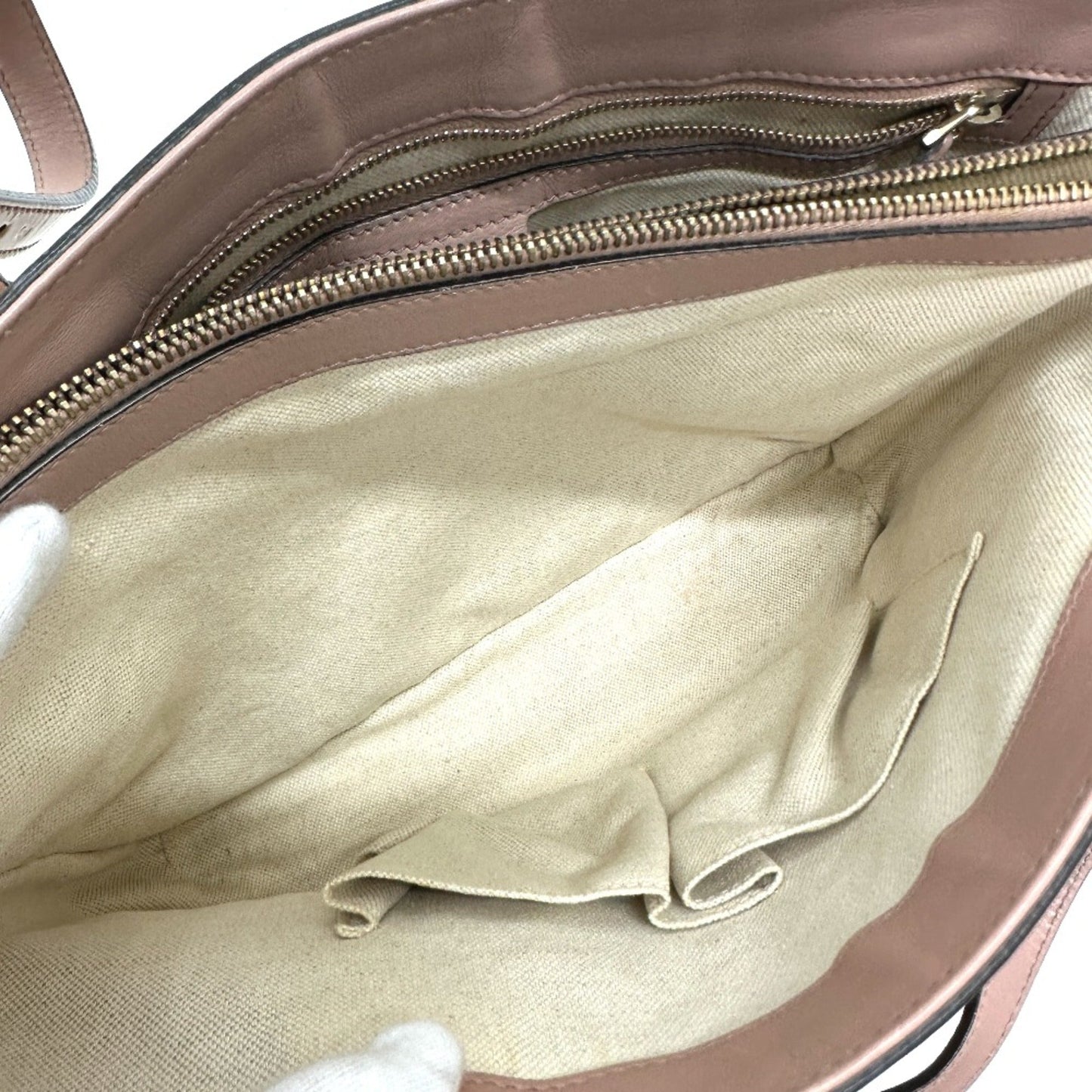 Gucci Beige Patent Leather Tote Bag ( )