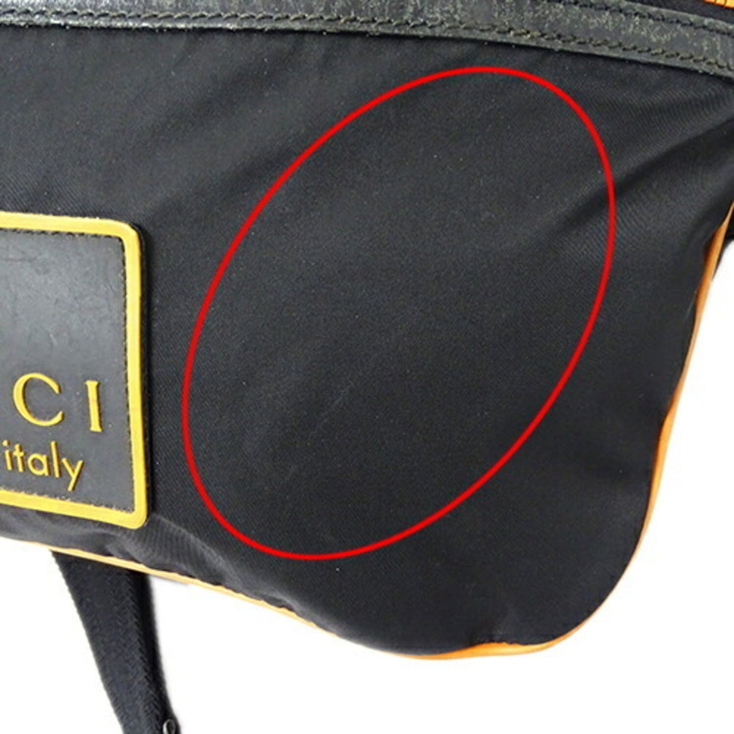 Gucci Black Nylon Sling Bag ( )