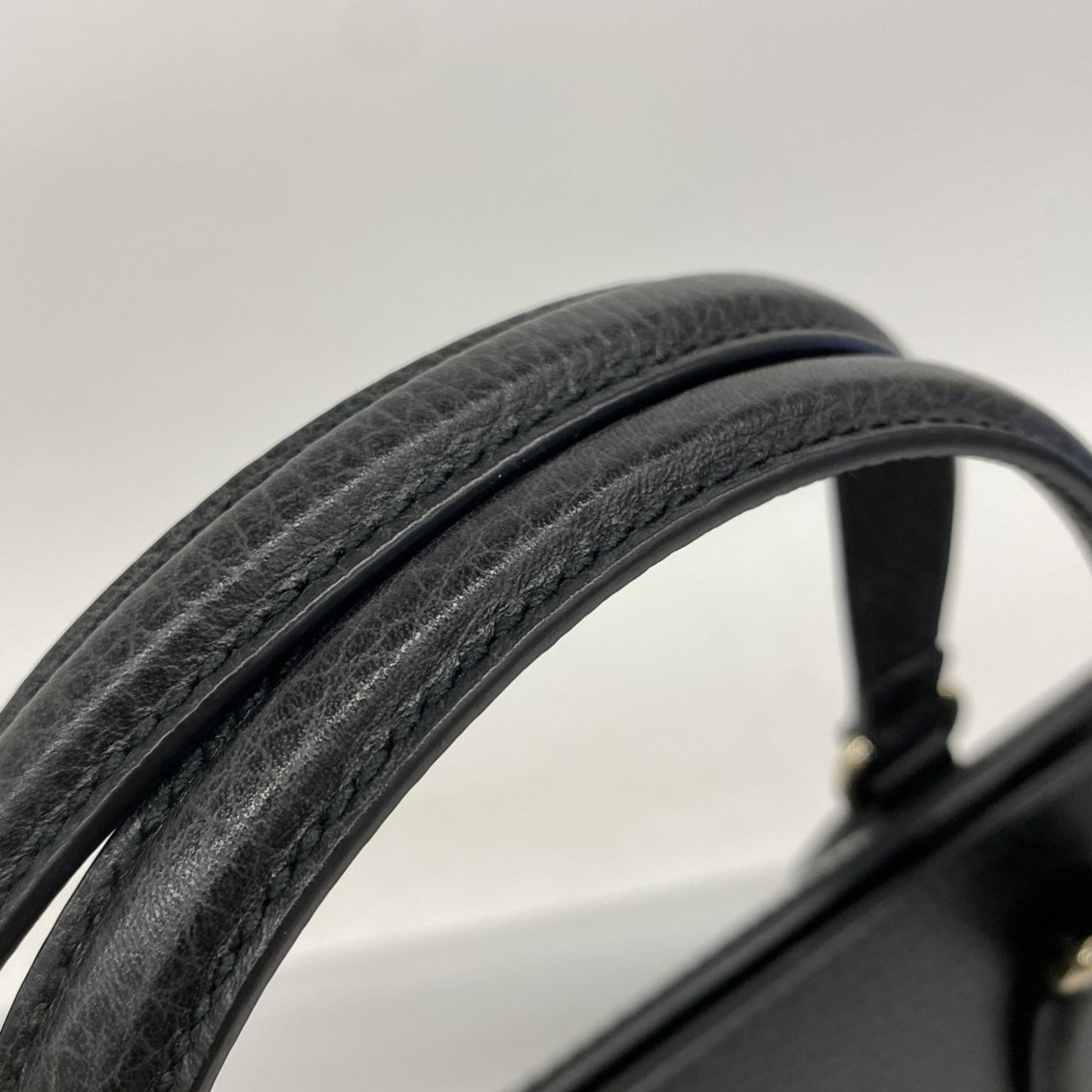 Gucci Black Leather Handbag ( )