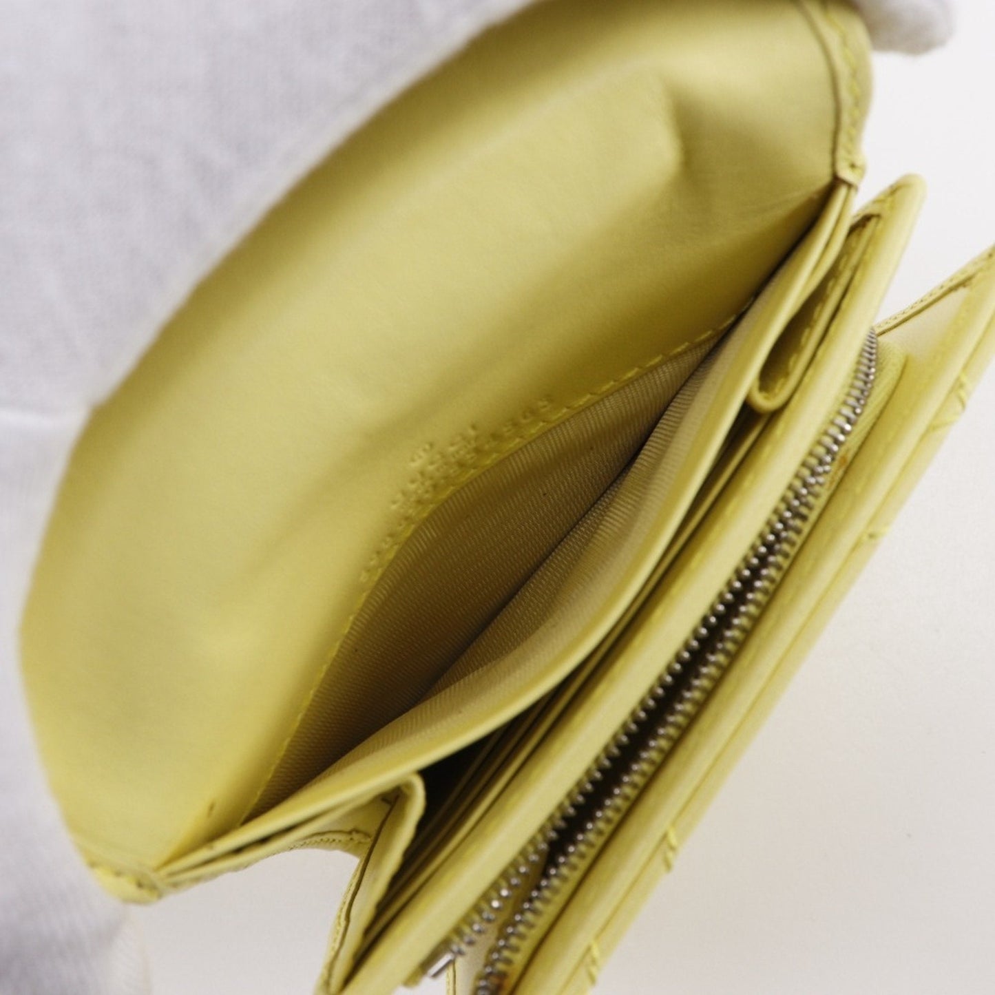 Gucci Yellow Leather Wallet (Bi-Fold) ( )