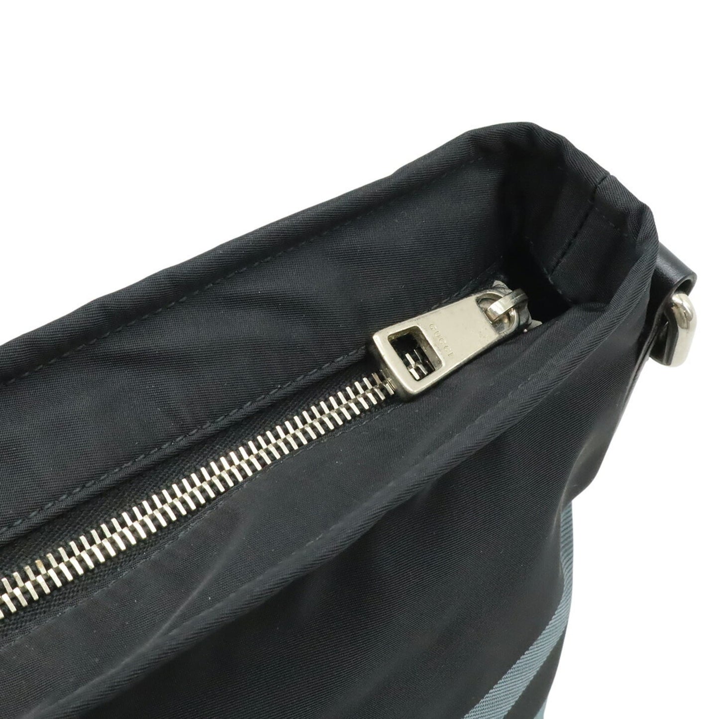 Gucci Black Gray Nylon Leather Shoulder Bag ( )