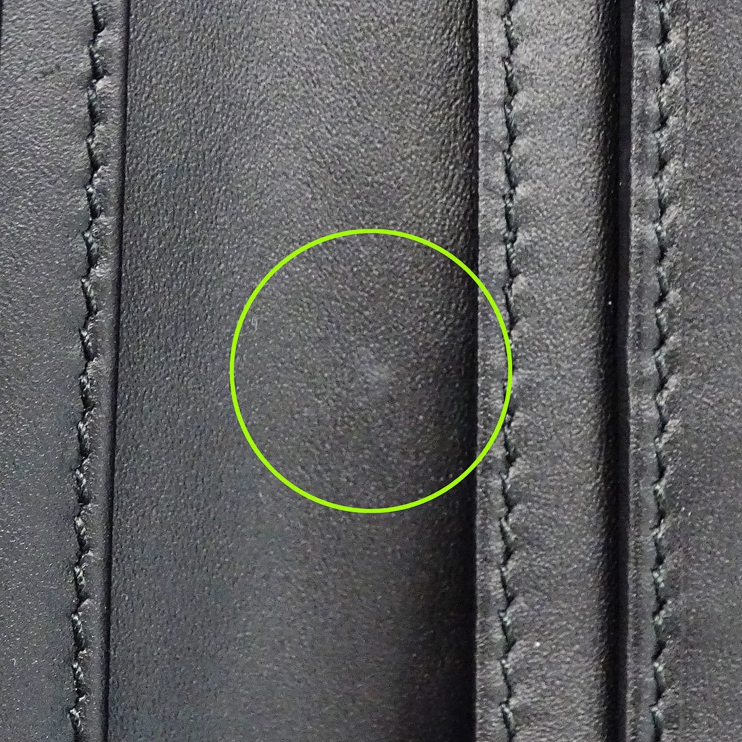 Gucci Black Leather Long Wallet (Bi-Fold) ( )