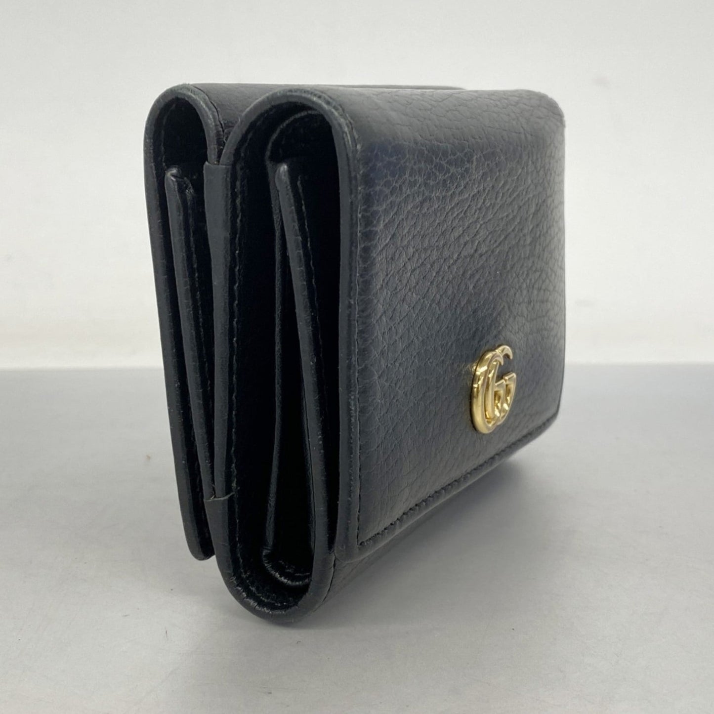 Gucci Black Leather Wallet (Tri-Fold) ( )