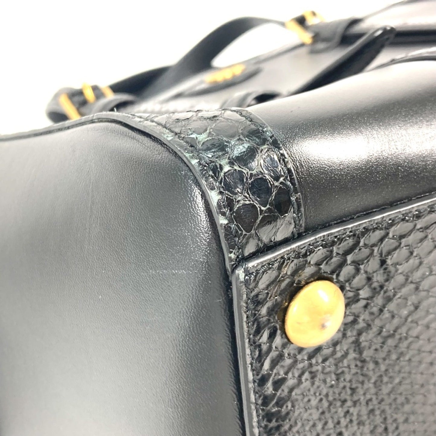 Gucci Black Leather Handbag ( )