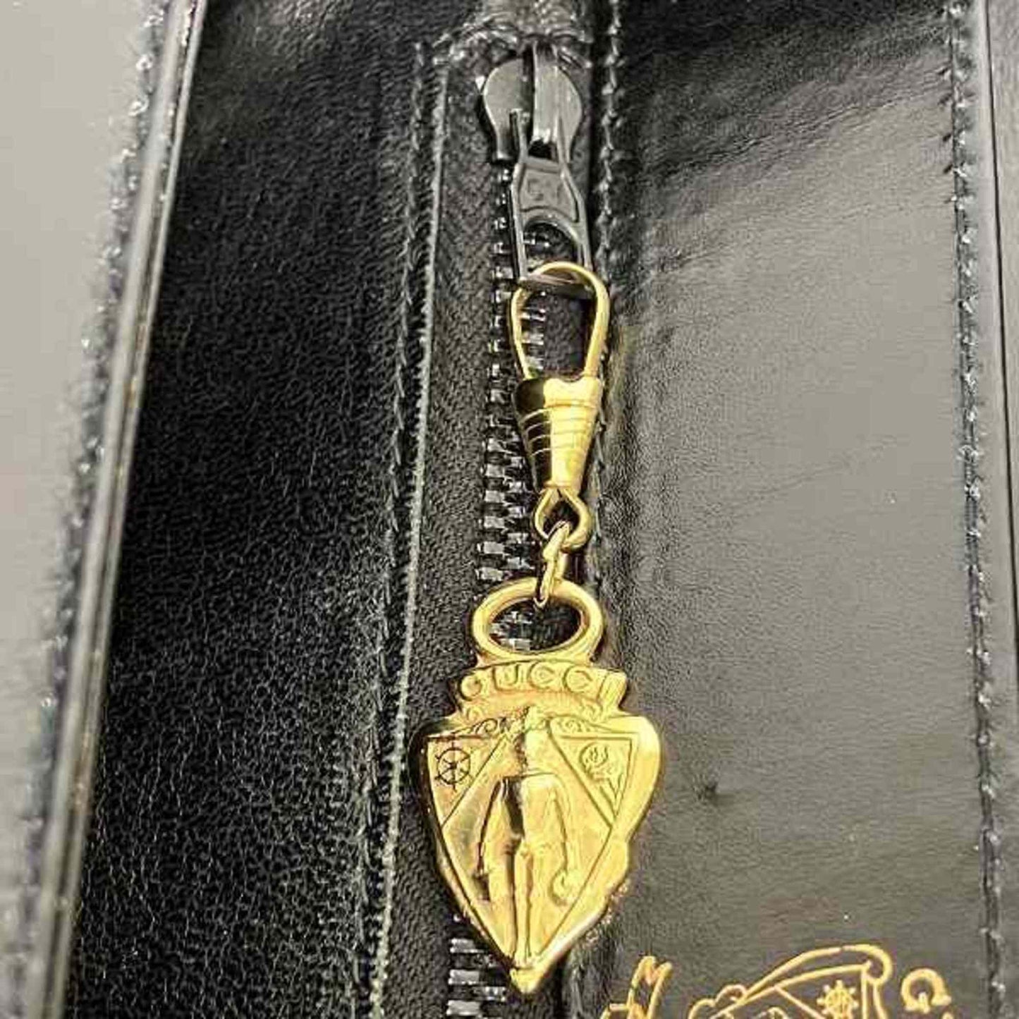 Gucci Black Leather Shoulder Bag ( )