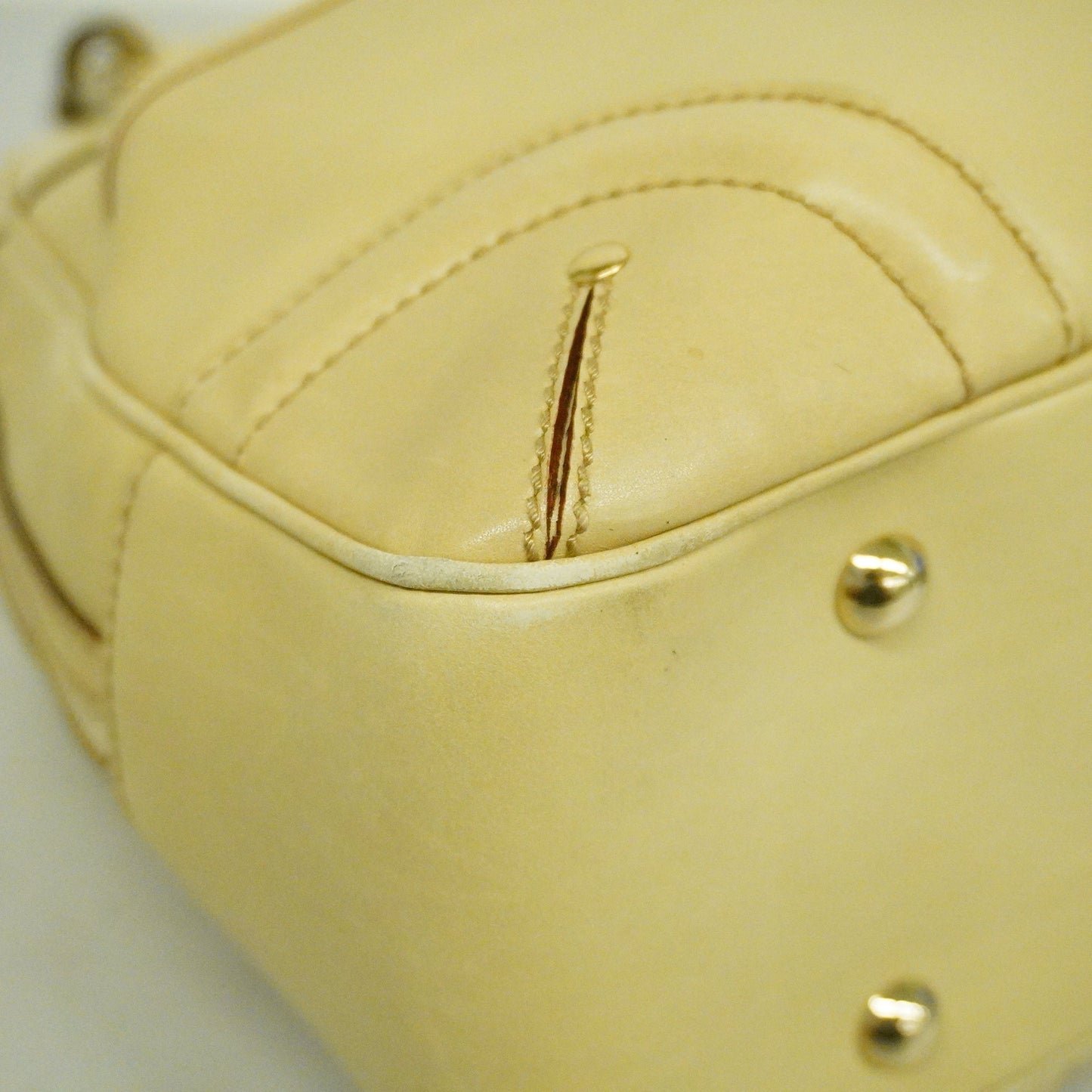 GUCCI Auth  140696 Women's Leather Handbag Ivory