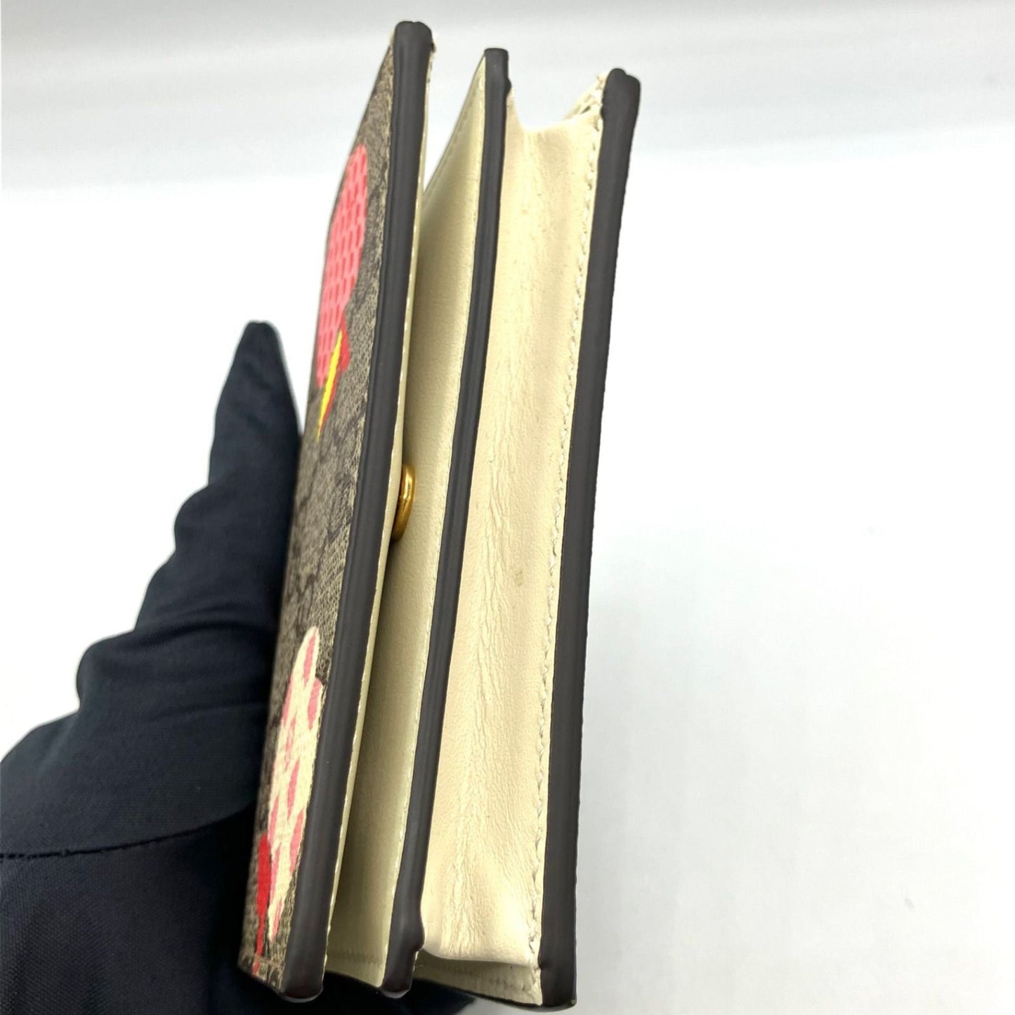 Gucci Beige Gg Supreme Wallet (Bi-Fold) ( )