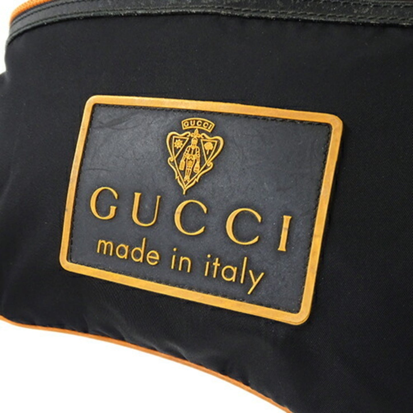 Gucci Black Nylon Sling Bag ( )