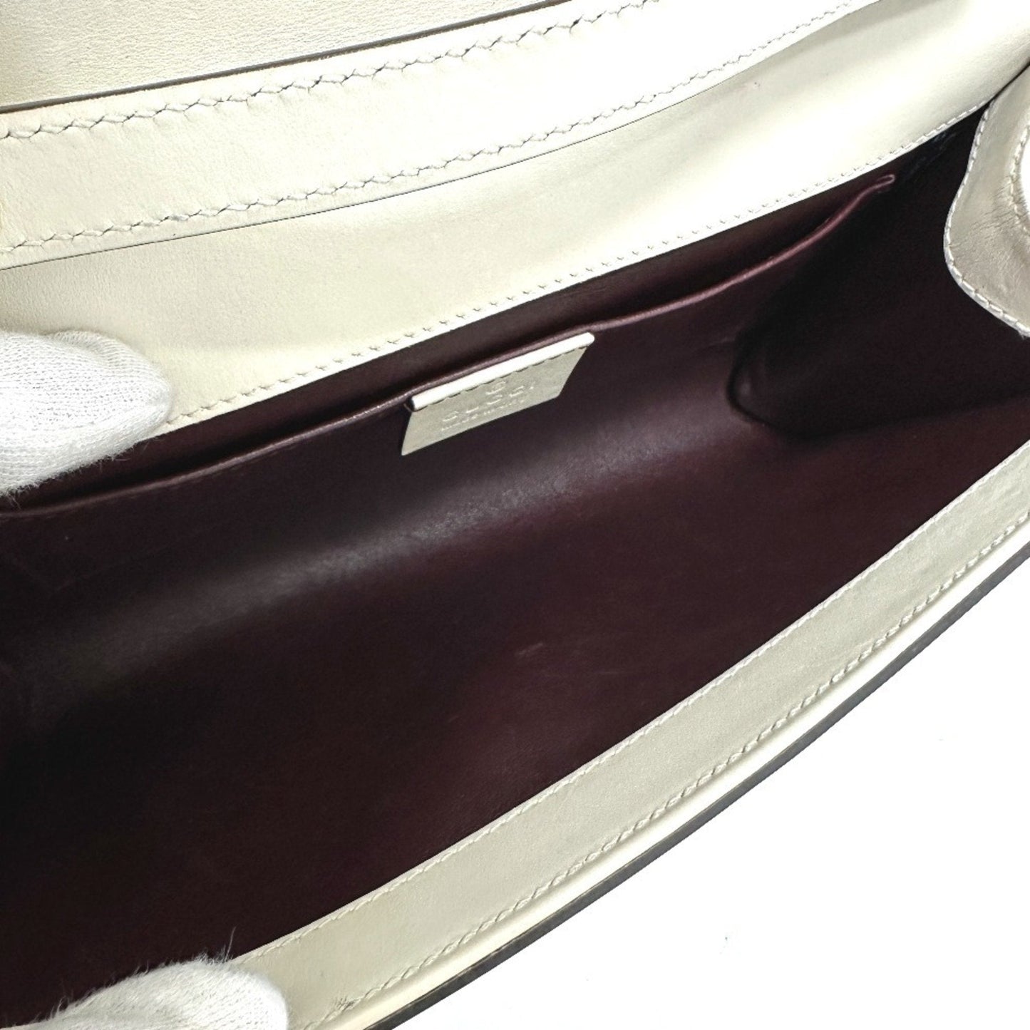 Gucci Off-White Leather Shoulder Bag ( )
