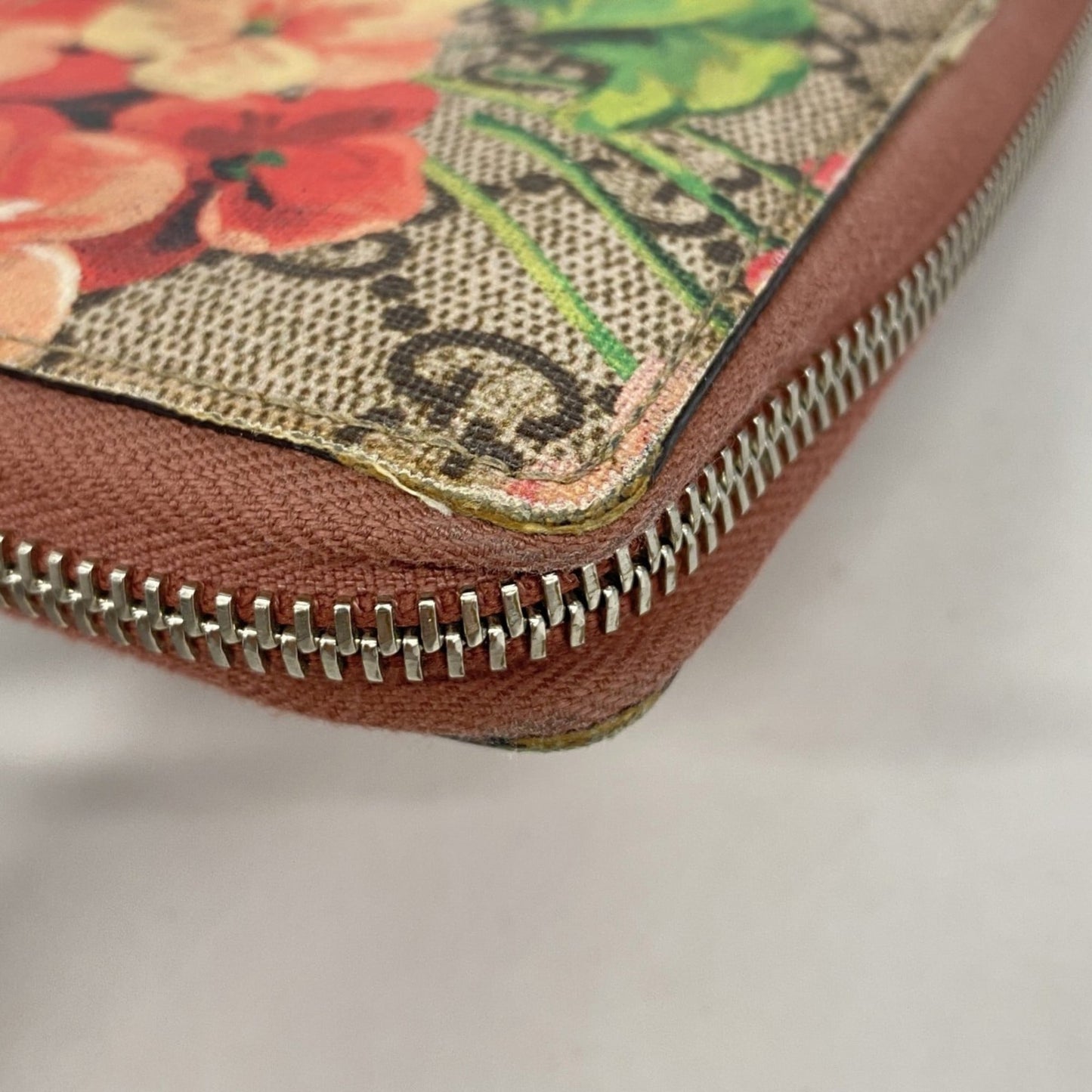 Gucci Brown Pink Pvc Long Wallet (Bi-Fold) ( )