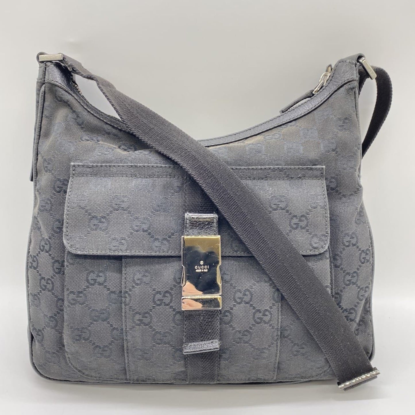 Gucci Gg Canvas Black Gg Canvas Shoulder Bag ( )