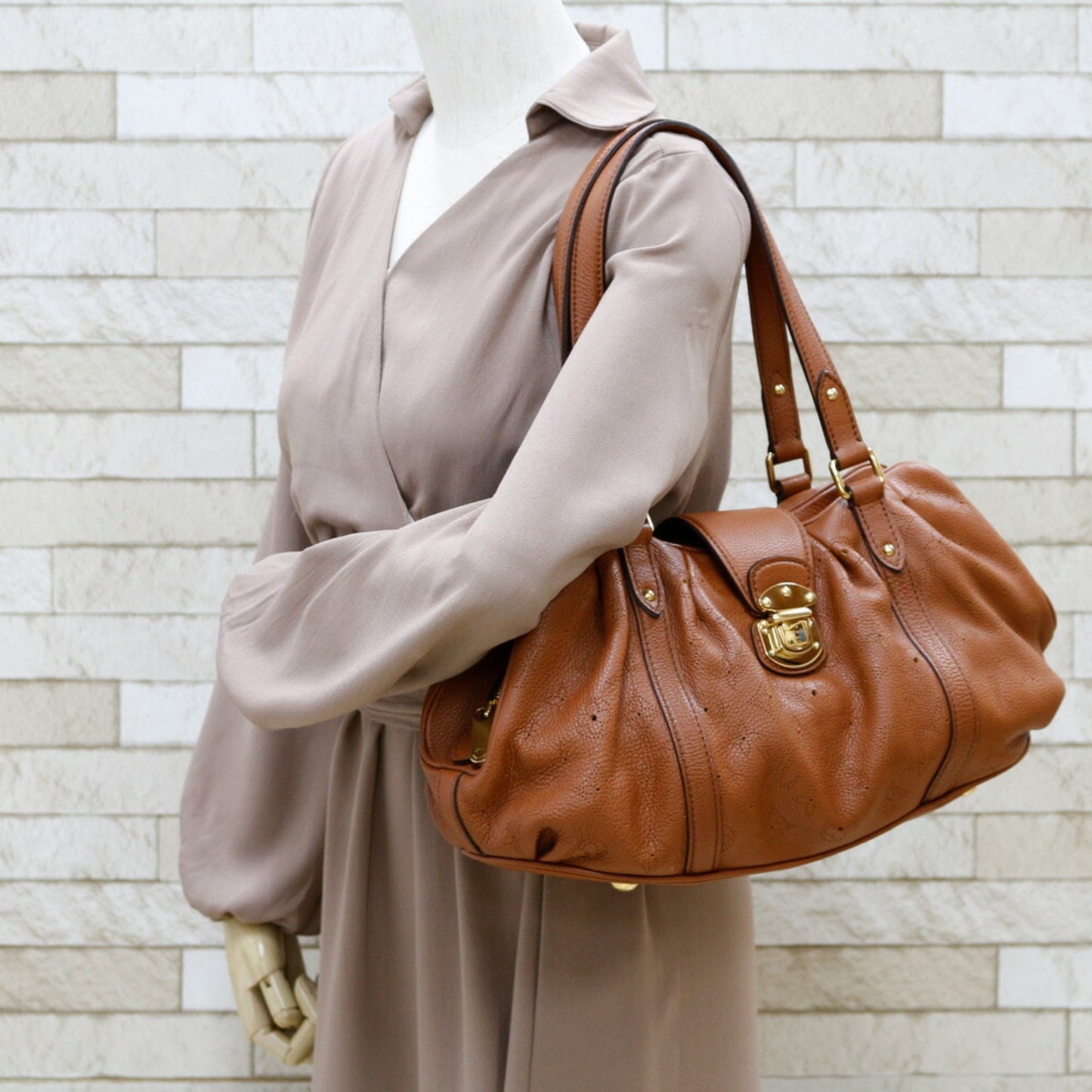 LOUIS VUITTON Monogram Mahina Lunar PM M97052 Brown Cognac Ladies