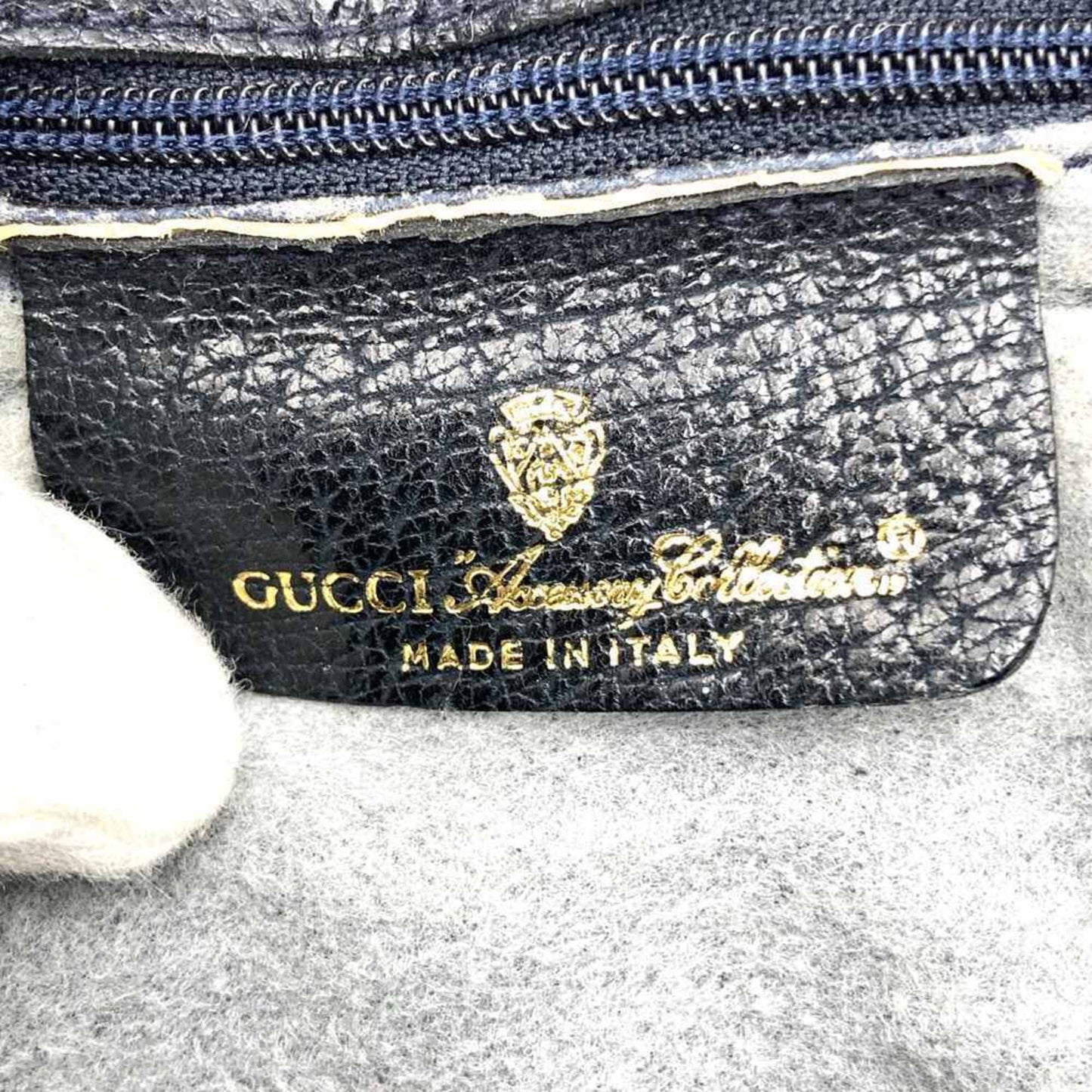 Gucci Navy Gg Supreme Shoulder Bag ( )