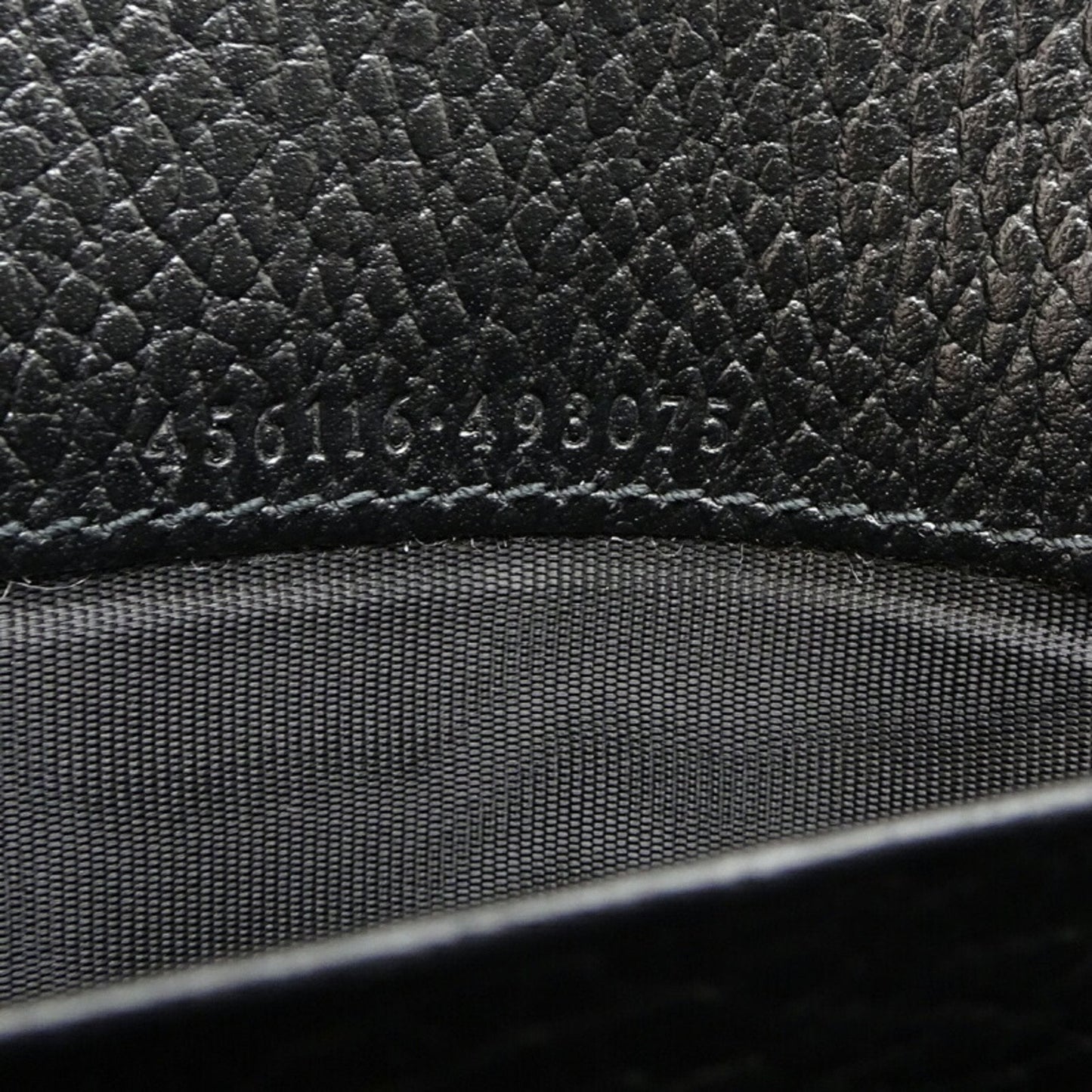 Gucci Black Leather Long Wallet (Bi-Fold) ( )