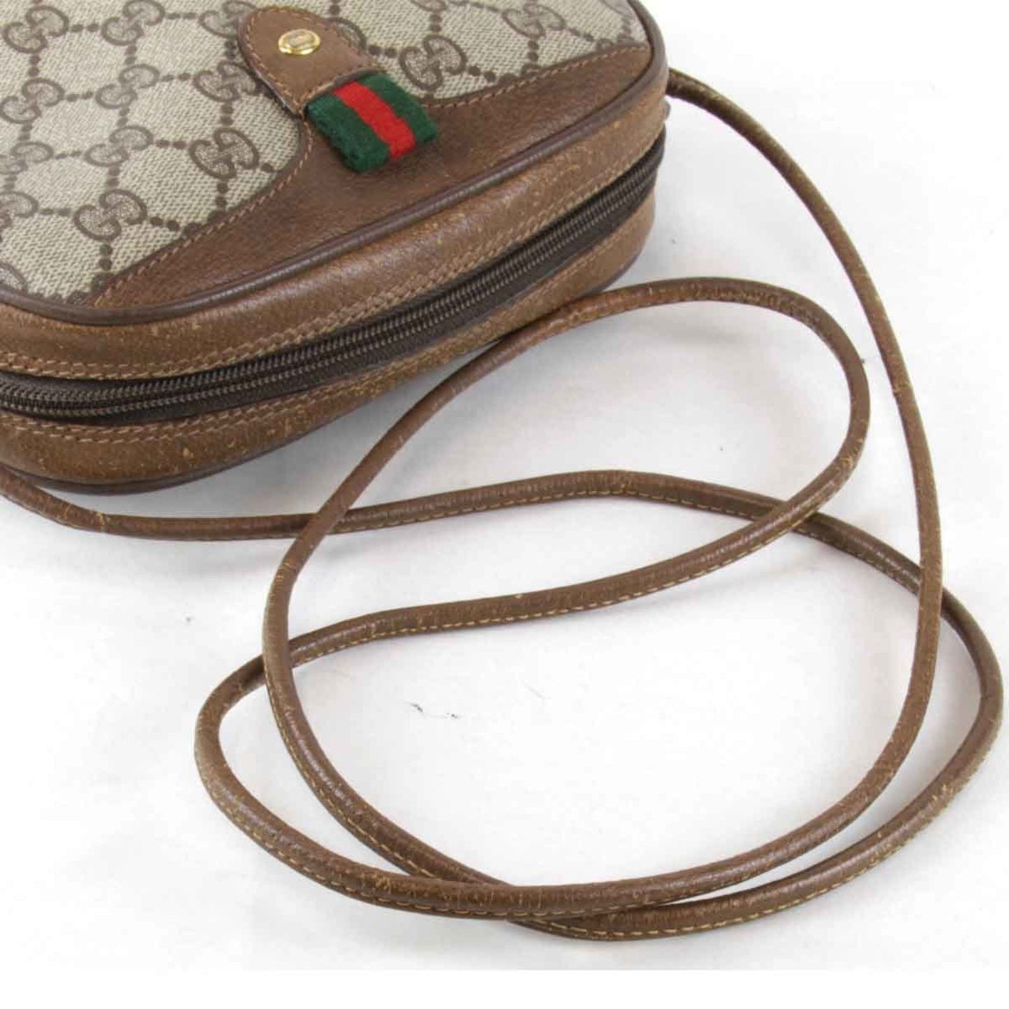 Gucci Brown Gg Supreme Shoulder Bag ( )
