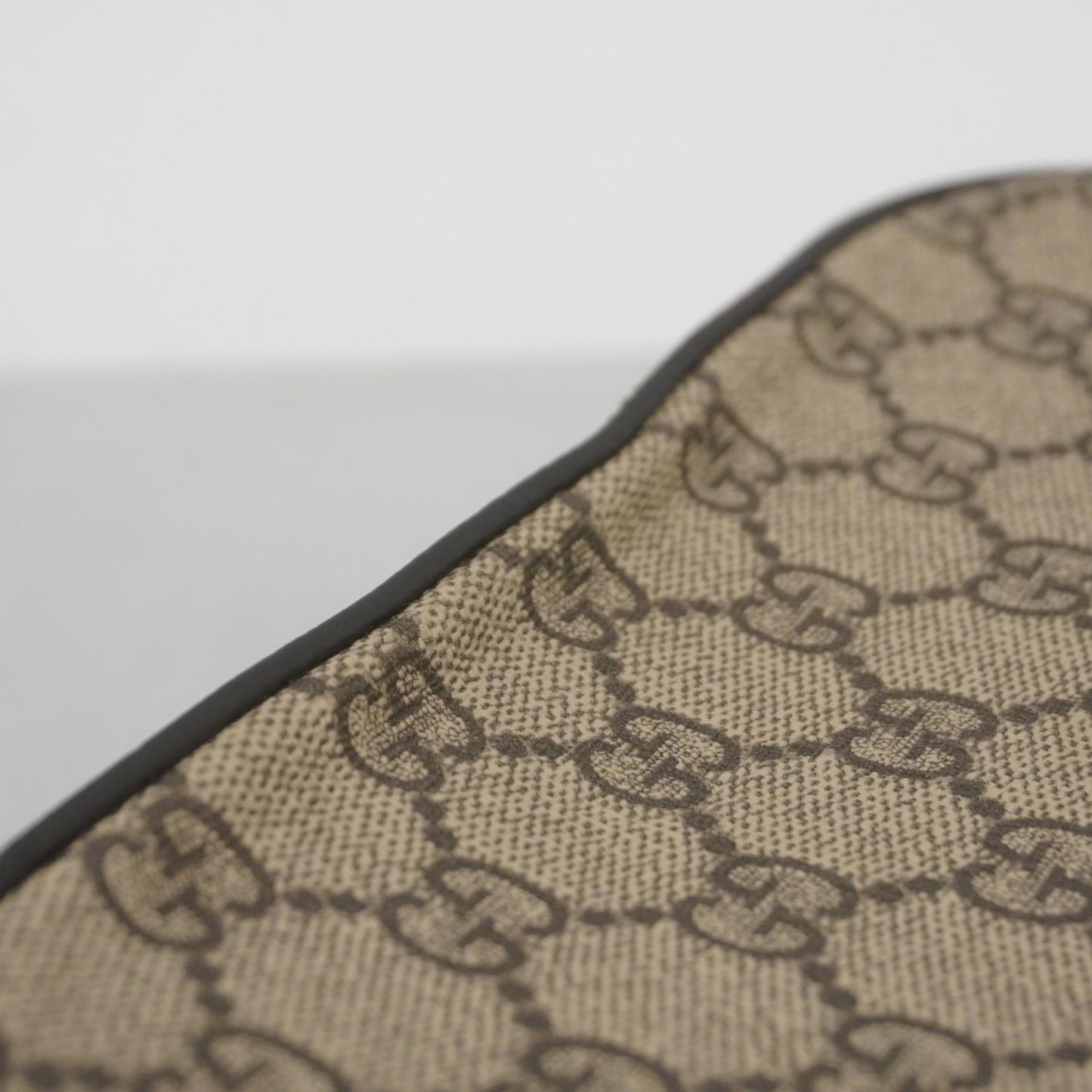Gucci Beige Brown Pvc Shoulder Bag ( )