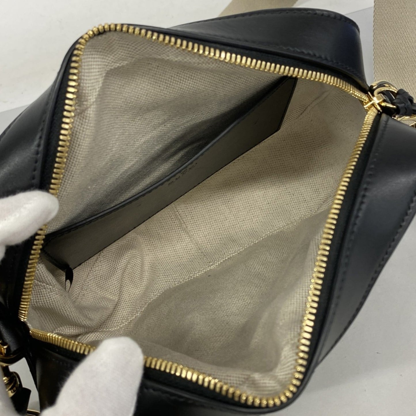 Gucci Black Leather Shoulder Bag ( )