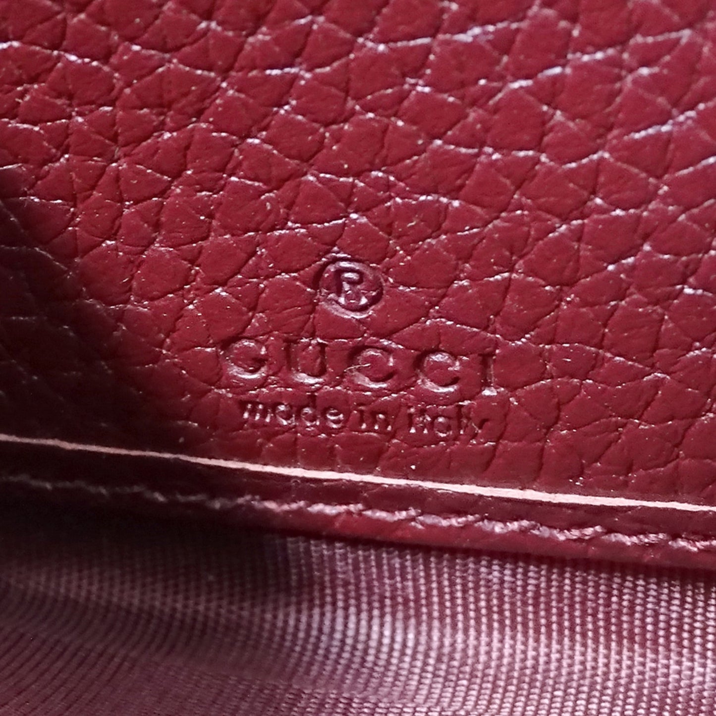 Gucci Bordeaux Leather Long Wallet (Bi-Fold) ( )