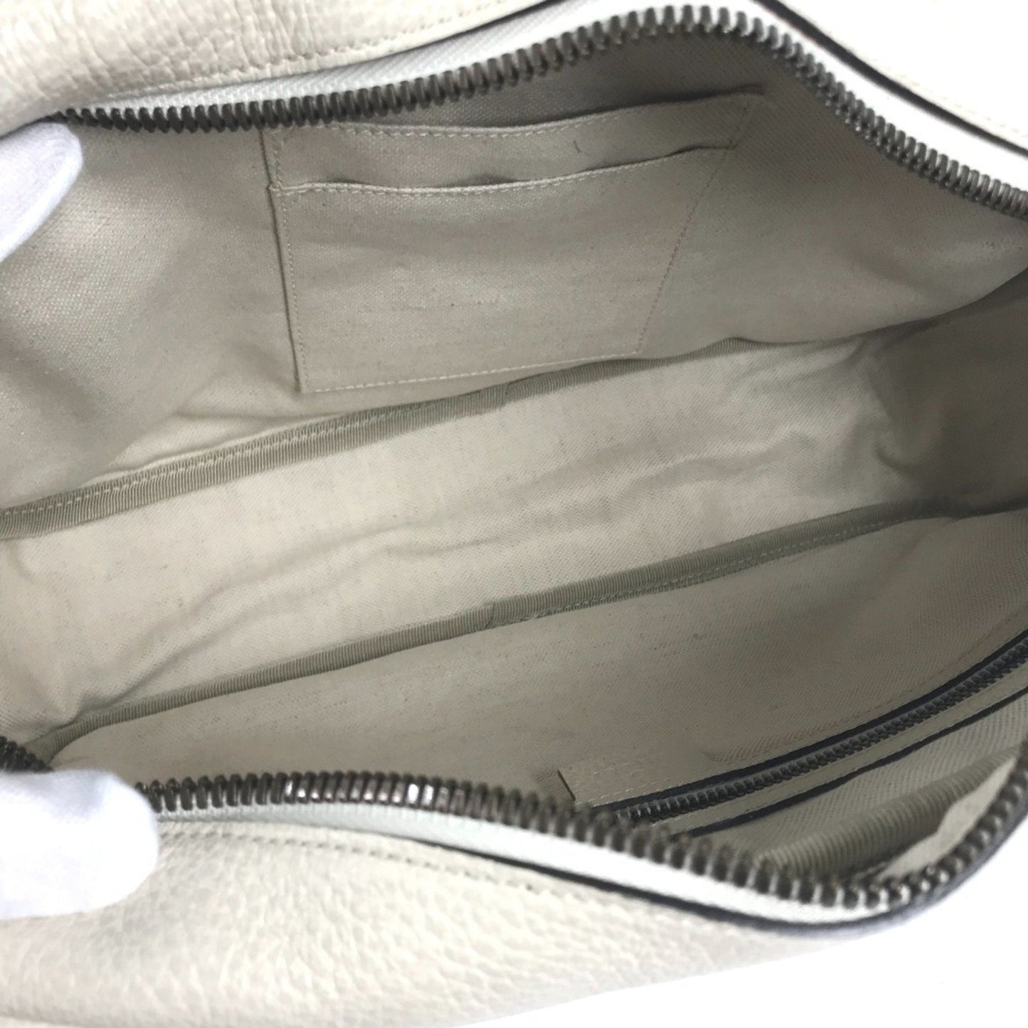 Gucci White Leather Messenger Bag Shoulder Bag ( )