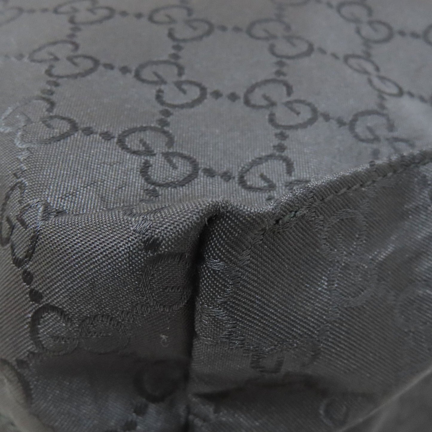 Gucci Black Nylon Canvas Tote Bag ( )
