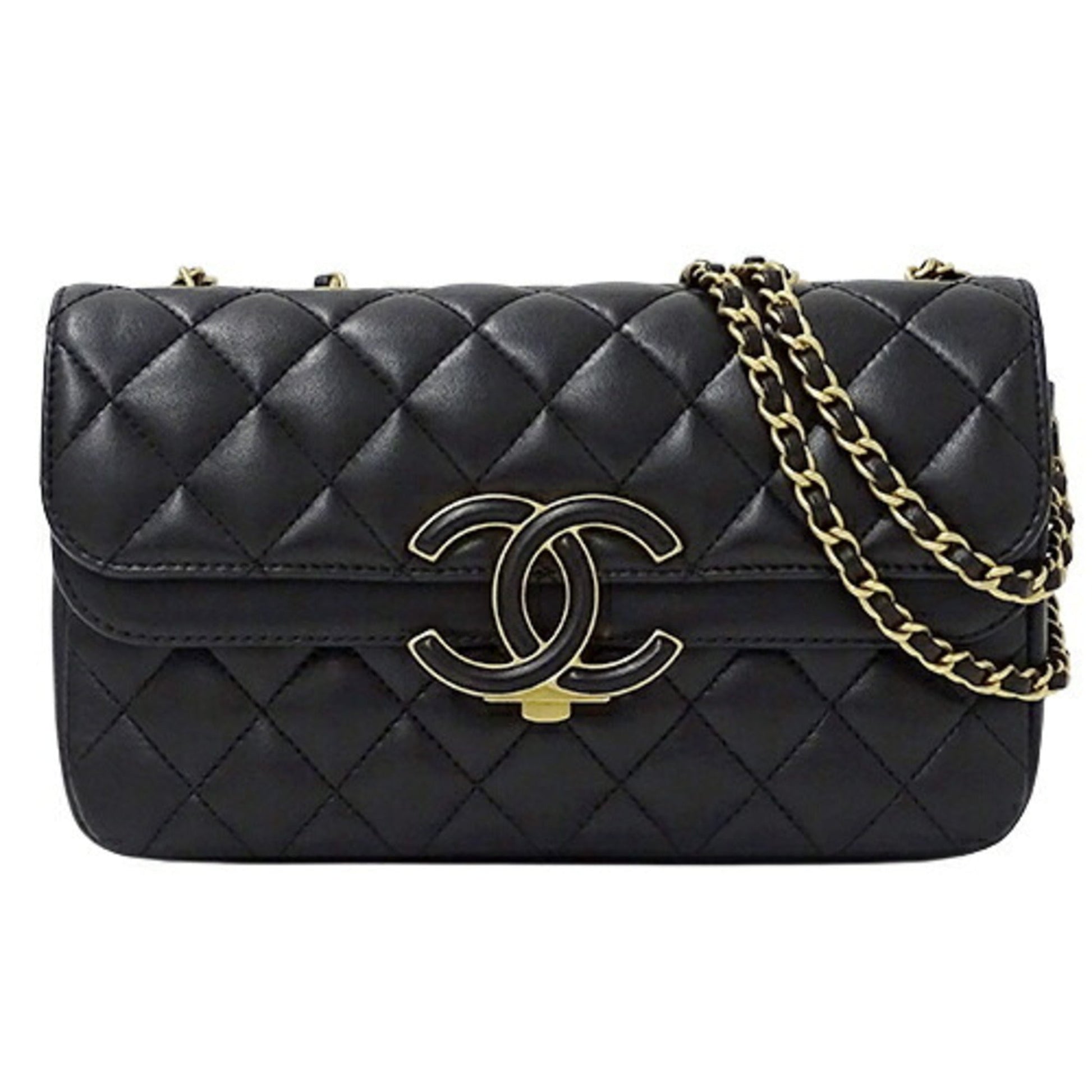 Chanel Matelassé Shoulder Bag - Ewore Bags