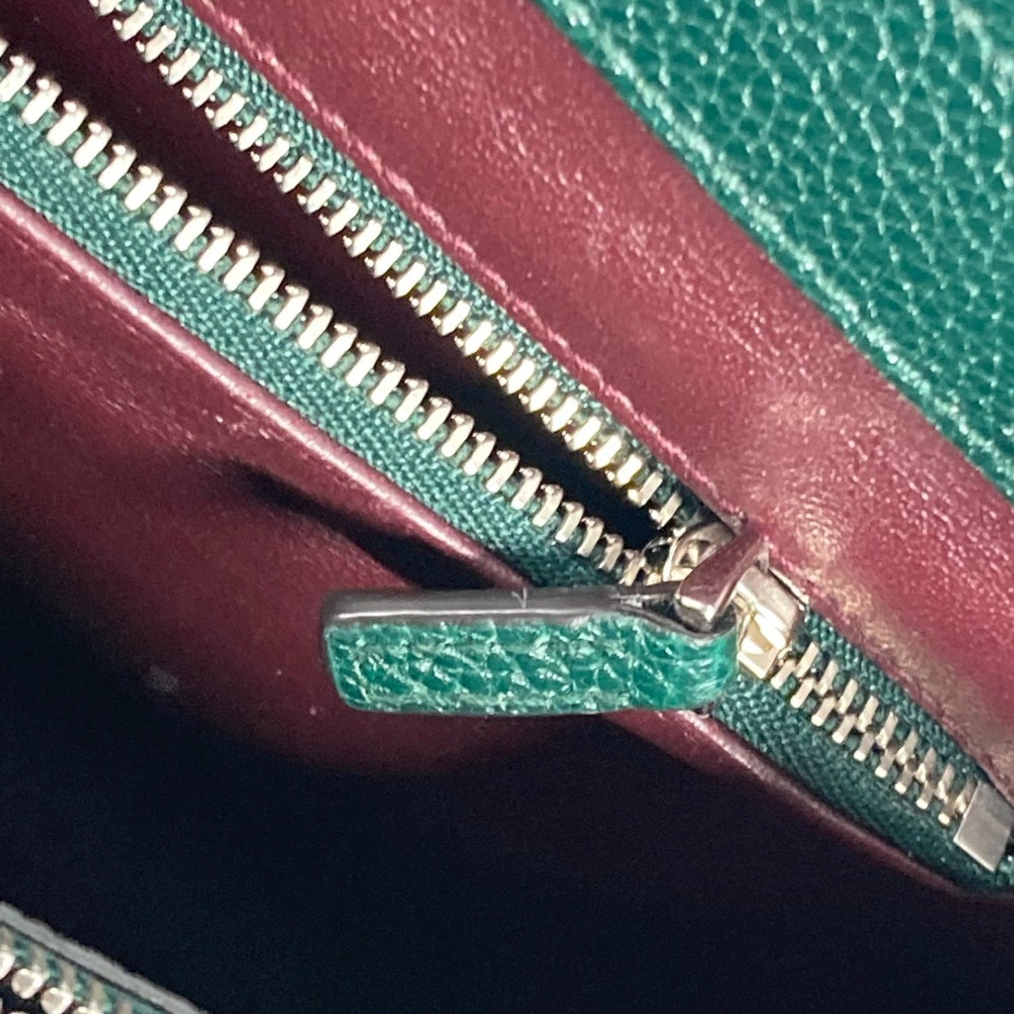 Gucci Green Leather Handbag ( )