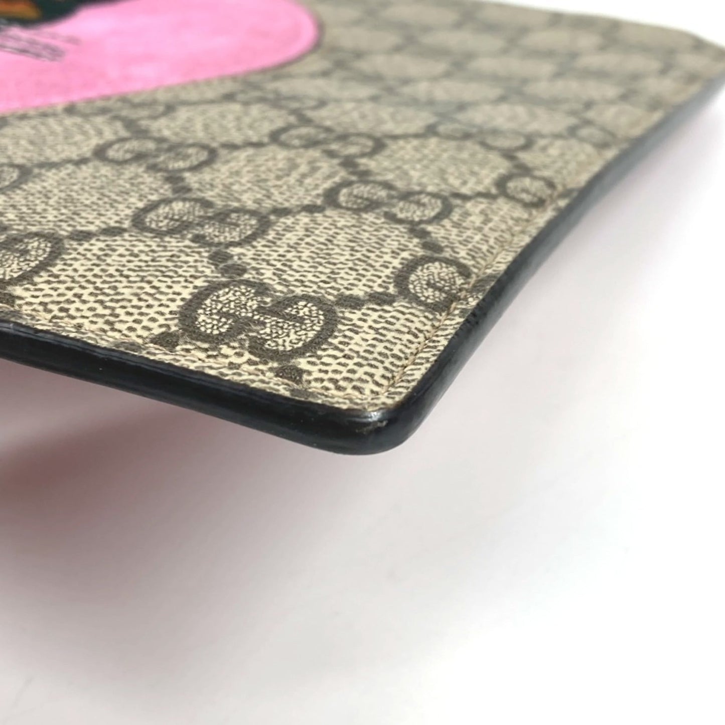Gucci Beige Red Color Gg Supreme Clutch Bag ( )
