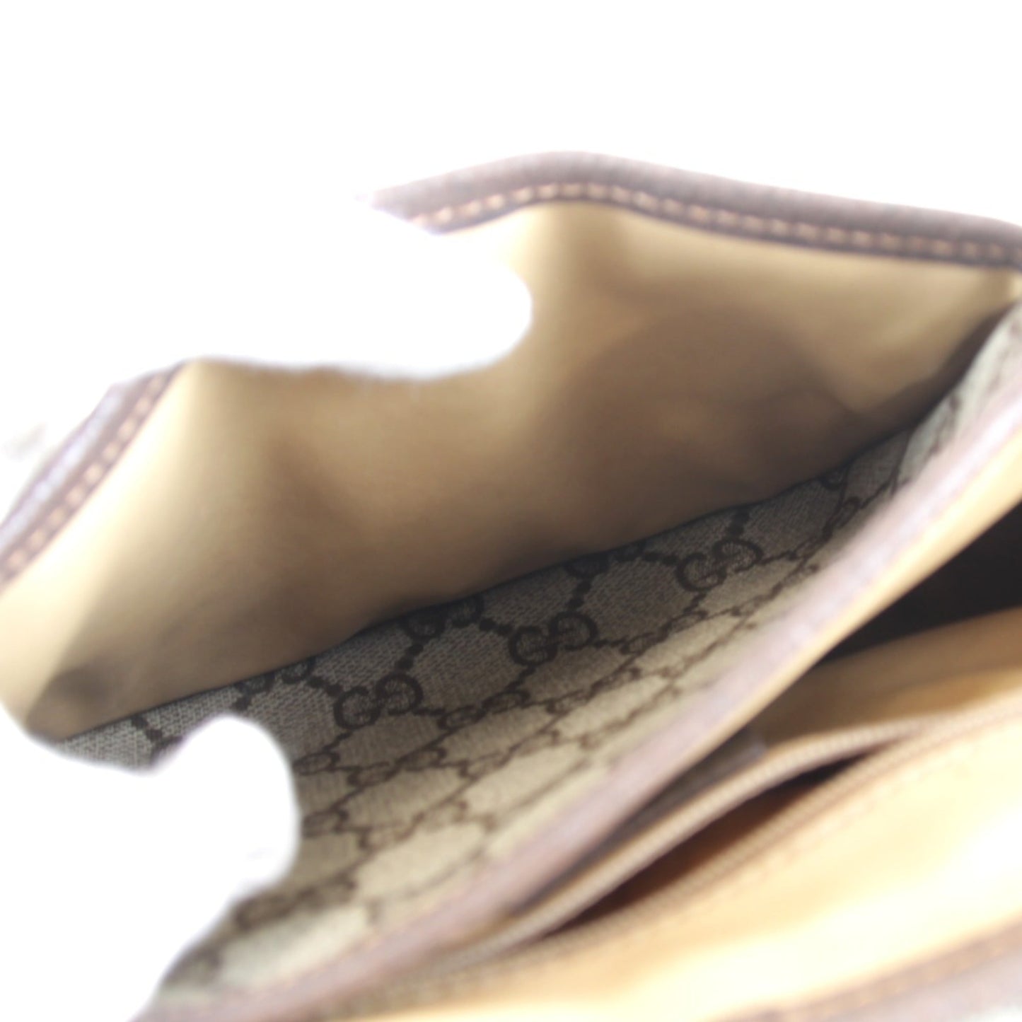 Gucci Brown Gg Supreme Shoulder Bag ( )