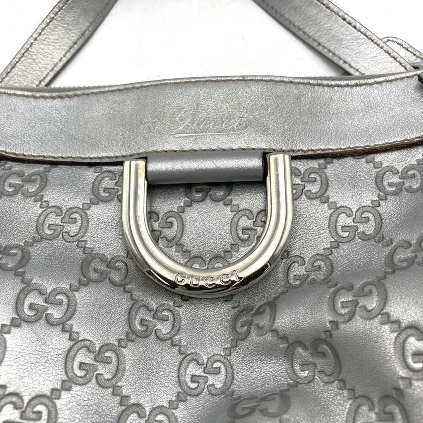 Gucci Abbey Silver Leather Shoulder Bag ( )
