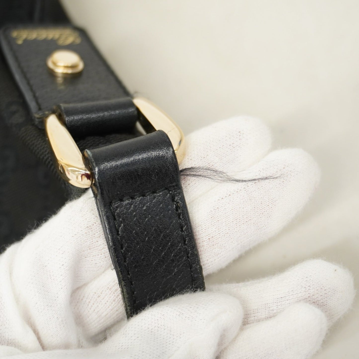 Gucci Black Canvas Shoulder Bag ( )