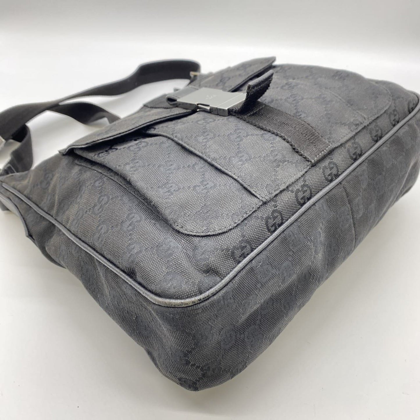 Gucci Gg Canvas Black Gg Canvas Shoulder Bag ( )