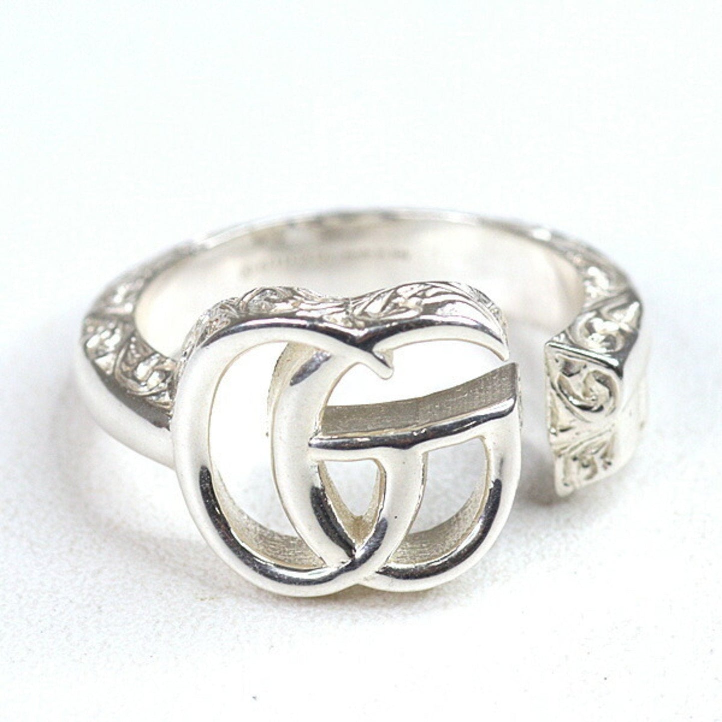 Gucci Silver Sterling Silver 925 Band Ring ( )