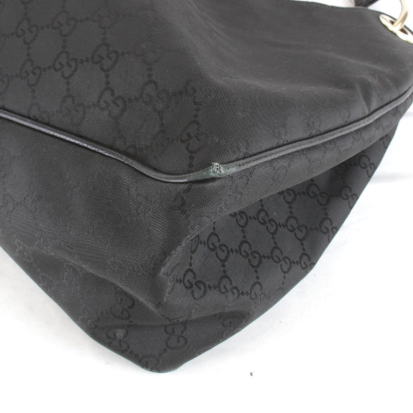 Gucci Black Nylon Shoulder Bag ( )