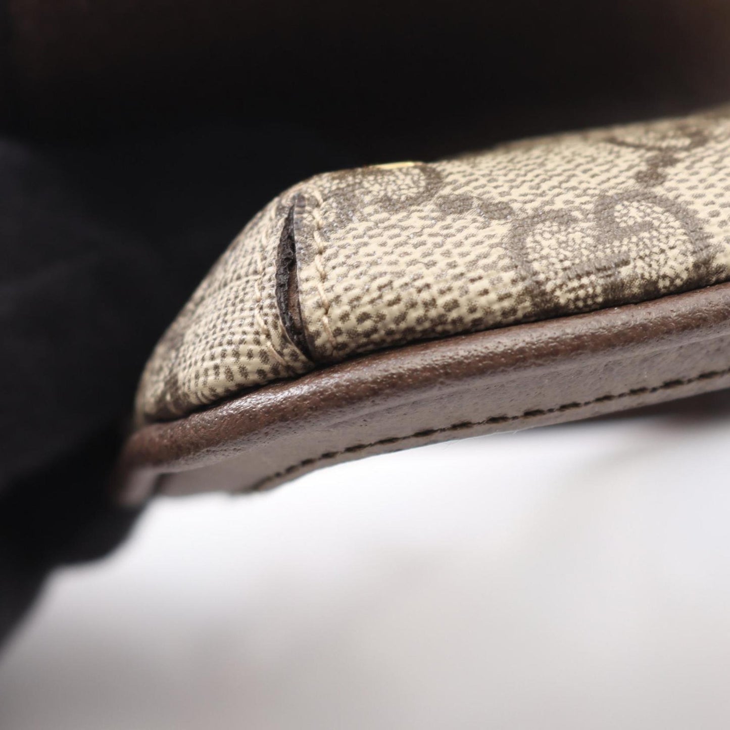 Gucci Beige Brown Pvc Leather Shoulder Bag ( )
