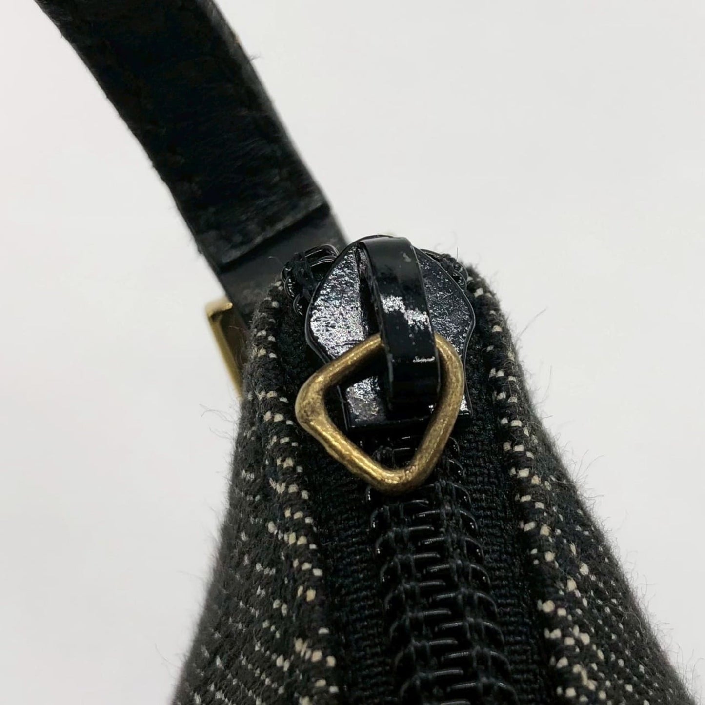 Gucci Black Canvas Handbag ( )