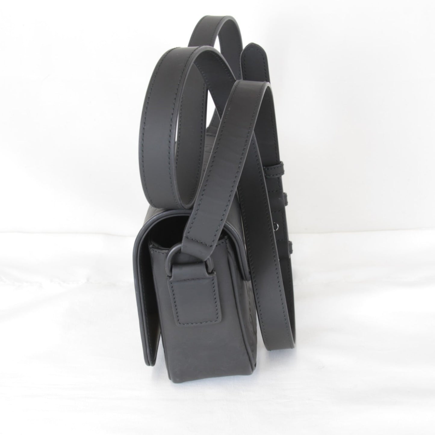 Gucci Black Rubber Shoulder Bag ( )