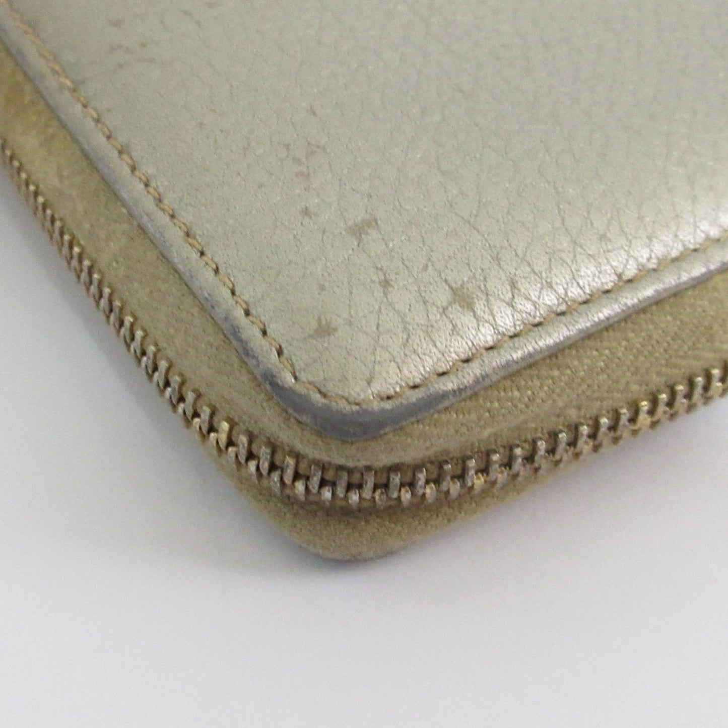 Gucci Gold Long Bill Wallet (Bi-Fold) ( )