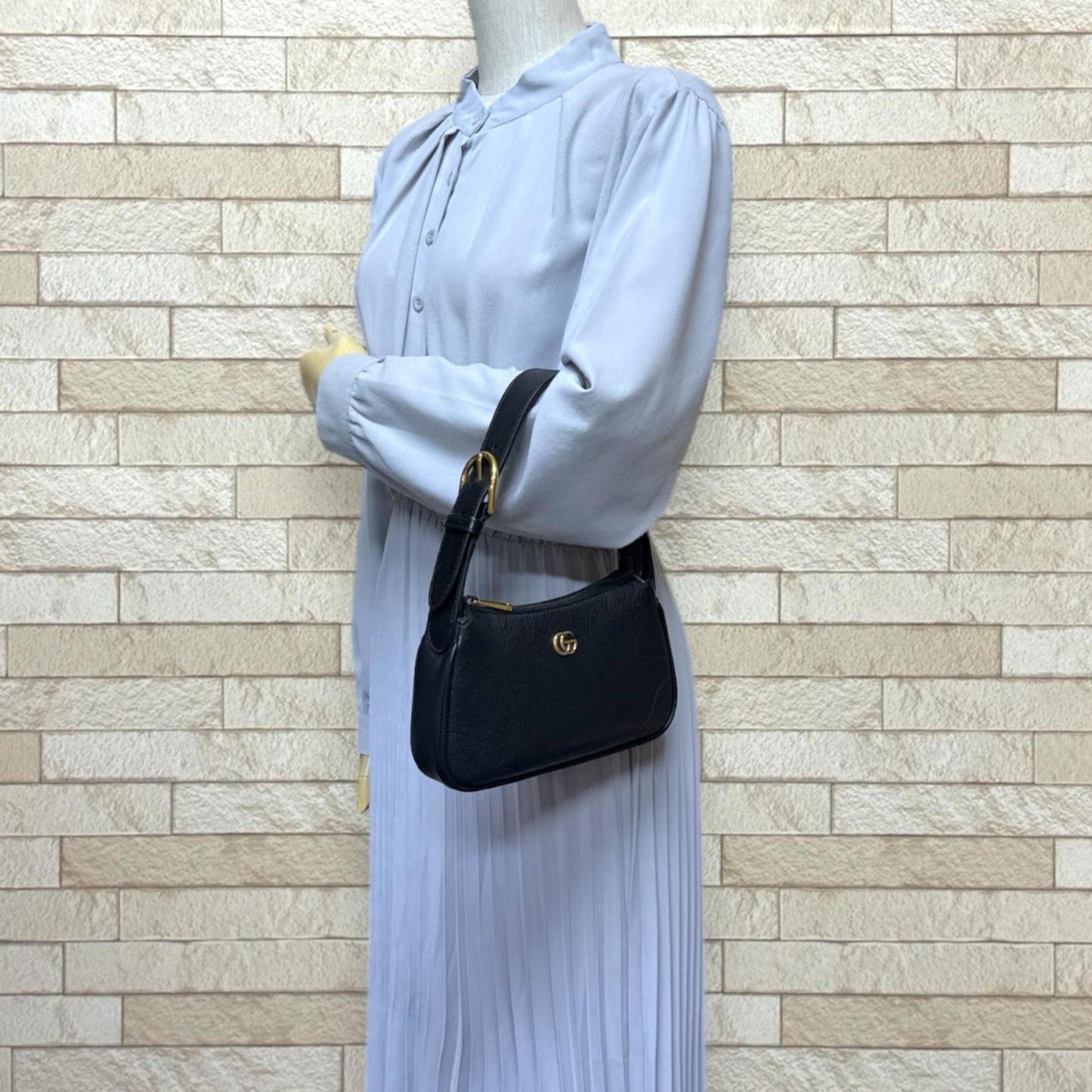 Gucci Black Leather Handbag ( )