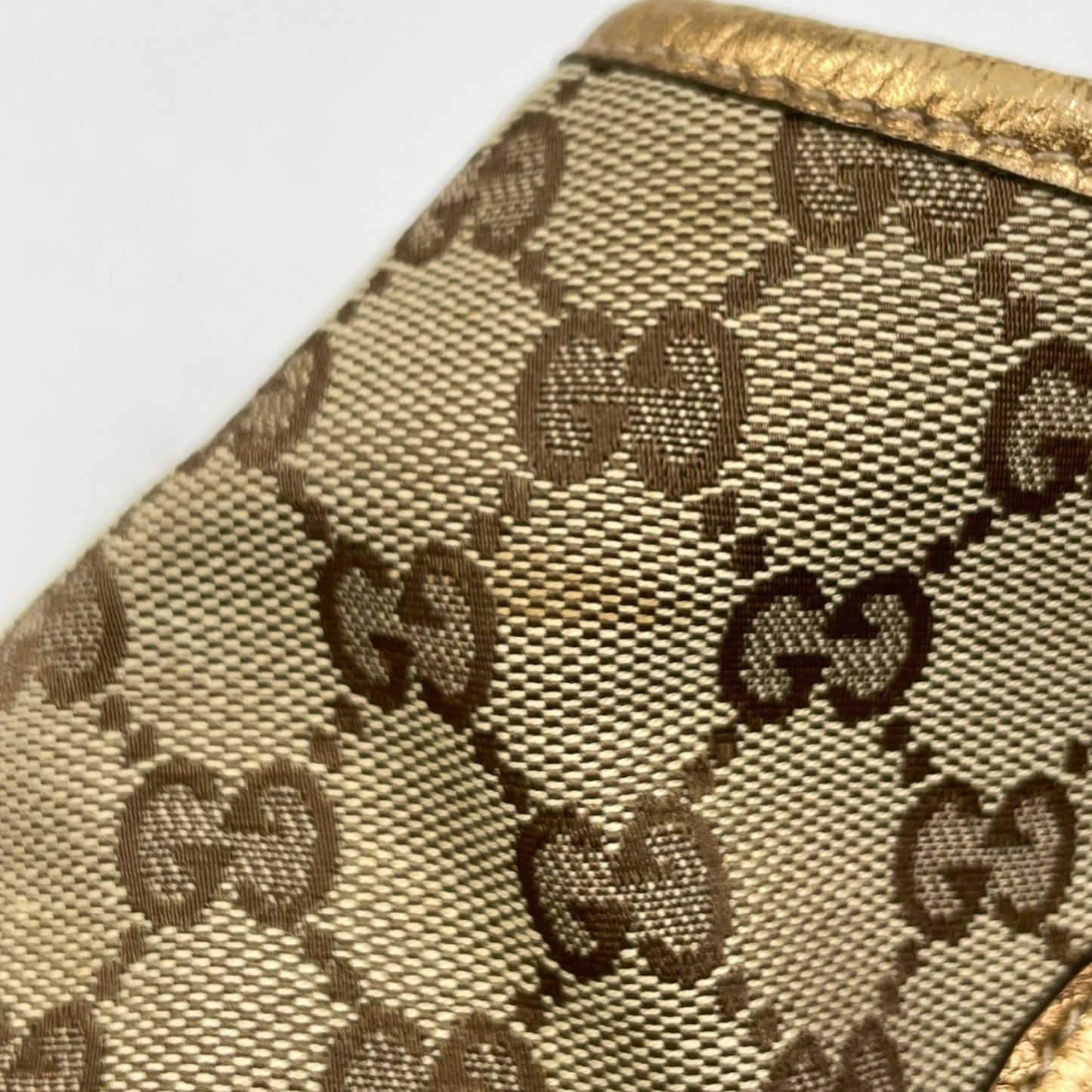 Gucci Beige Gold Gg Canvas Leather Shoulder Bag ( )