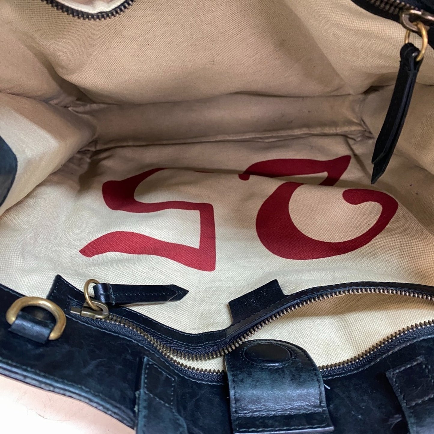 Gucci Beige Black Pvc Leather Tote Bag ( )