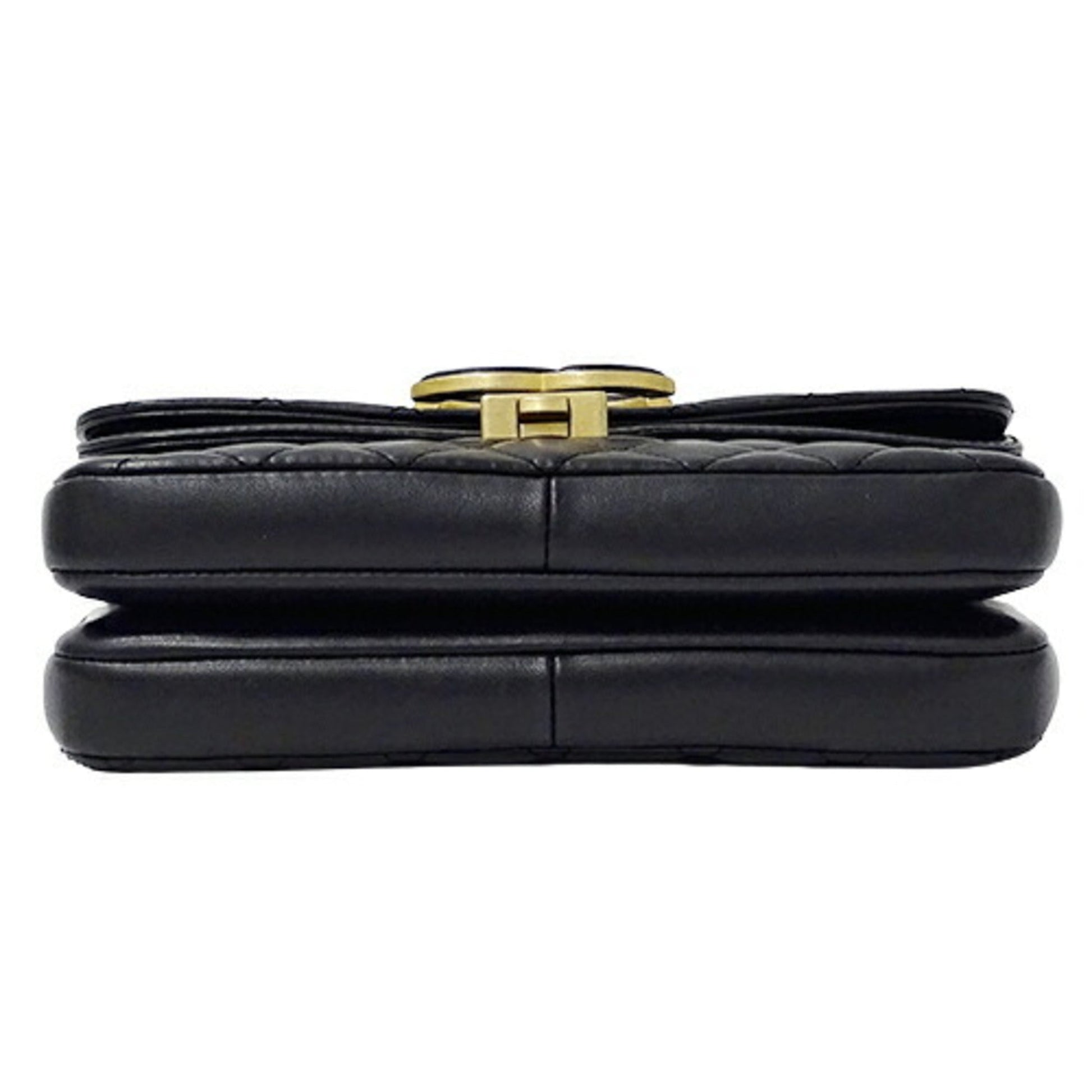Chanel Matelassé Shoulder Bag - Ewore Bags