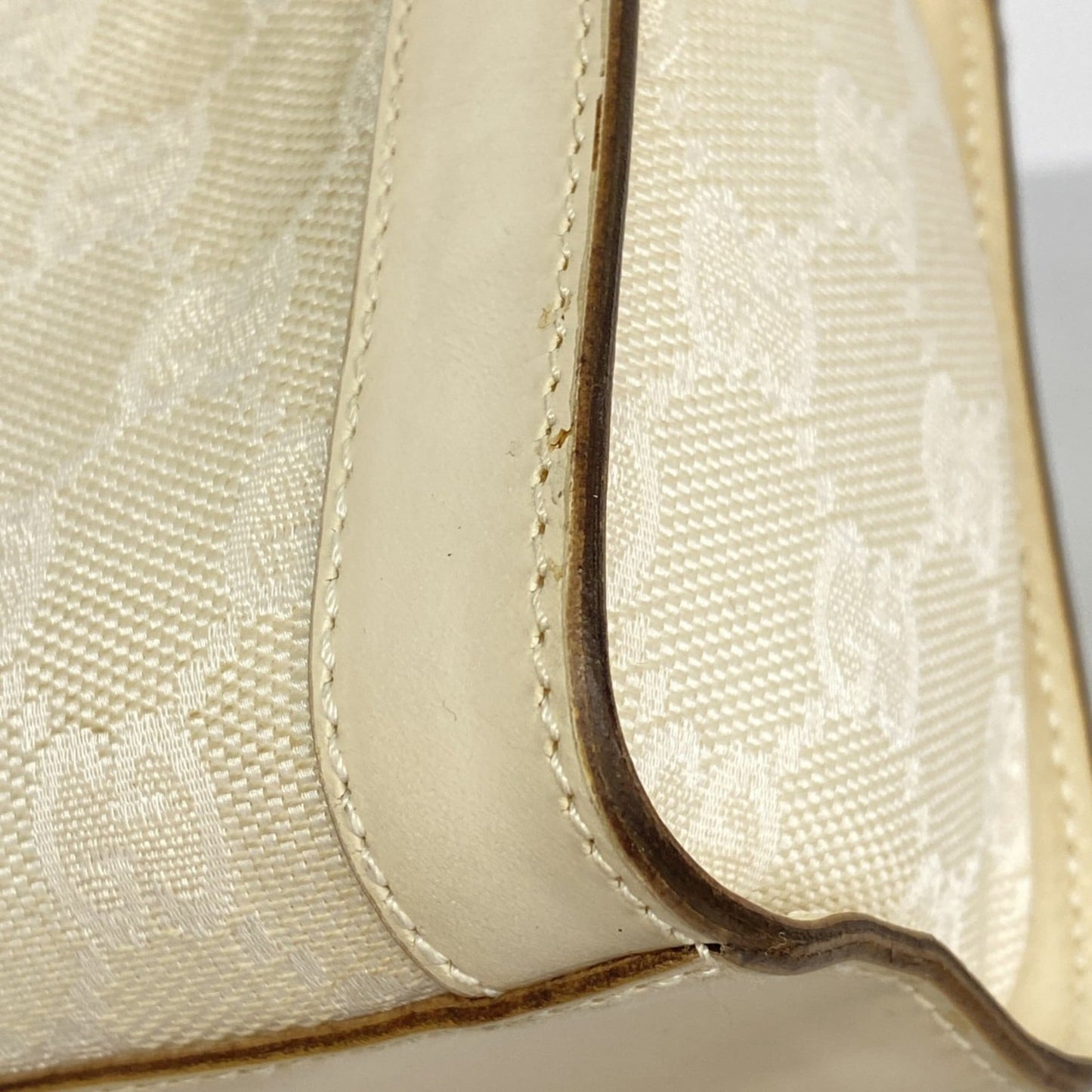 Gucci White Canvas Shoulder Bag ( )